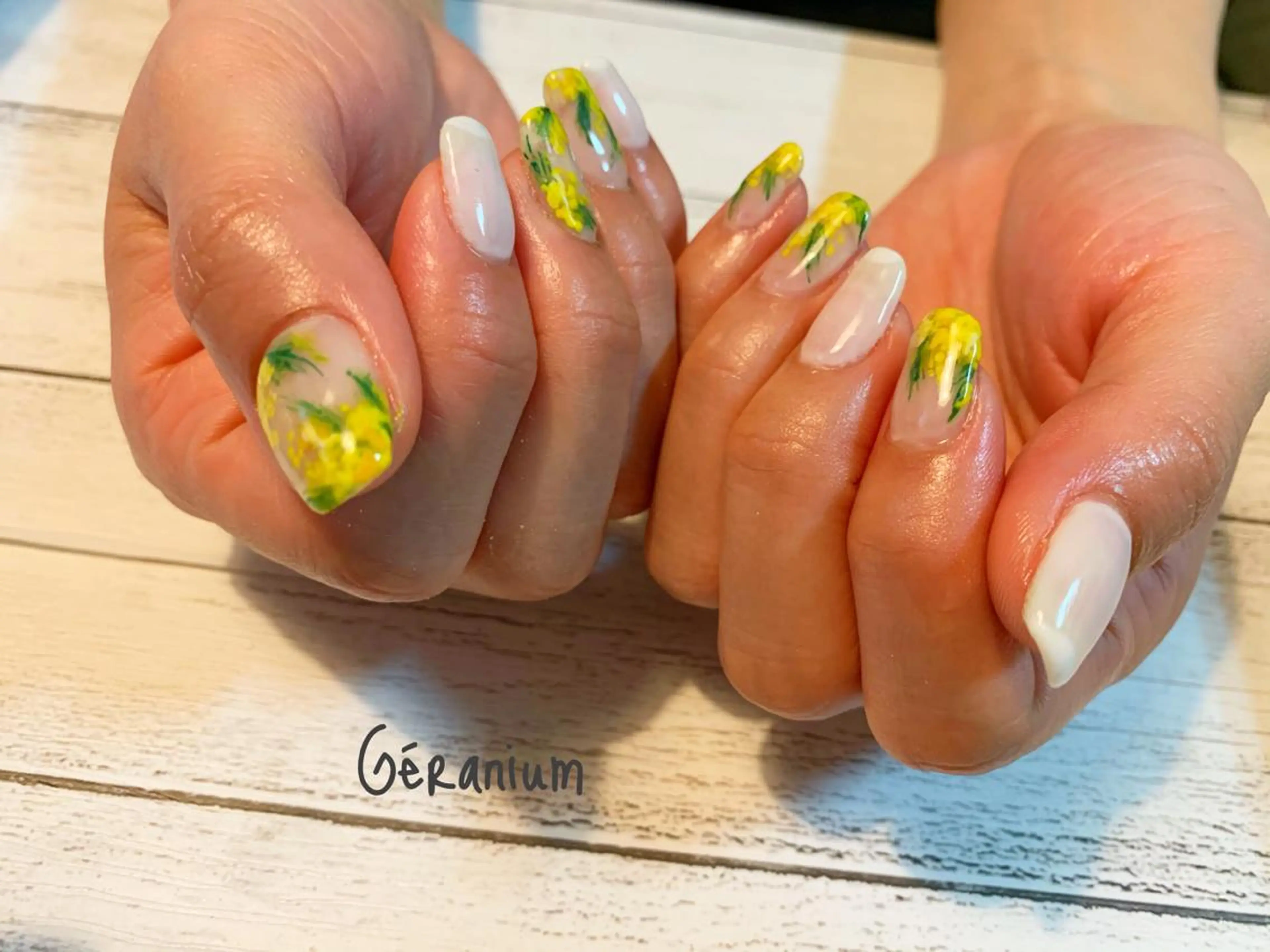 ネイル ハンドネイル GéRanium Harukaのネイルデザイン