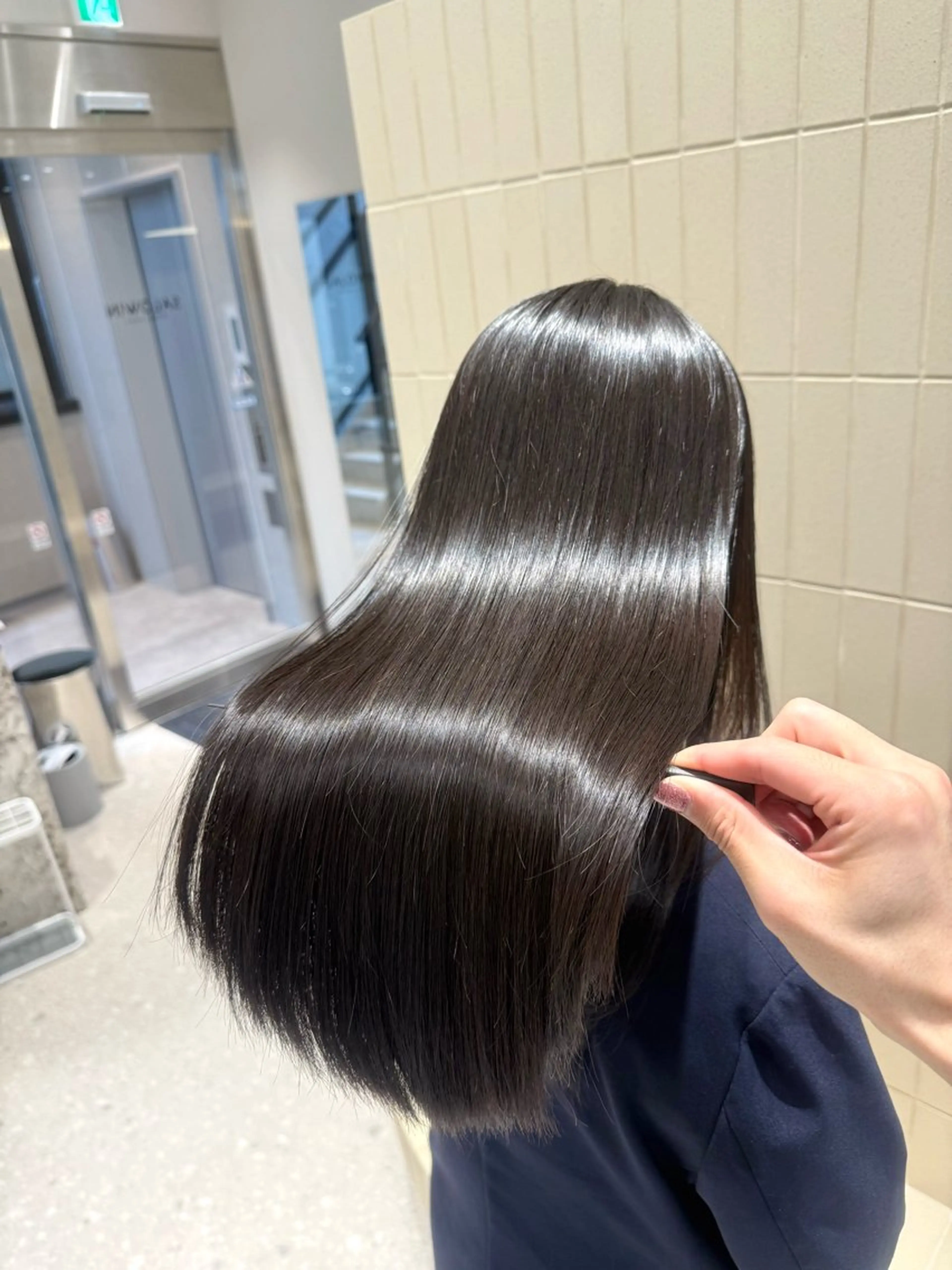 セミロング パーマ ヘアアレンジ 髪質改善 縮毛矯正 ストレートパーマ カット ヘアカラー 縮毛矯正 トリートメント 縮毛矯正/髪質改善/ ブリーチ毛/木元渓太のヘアスタイル