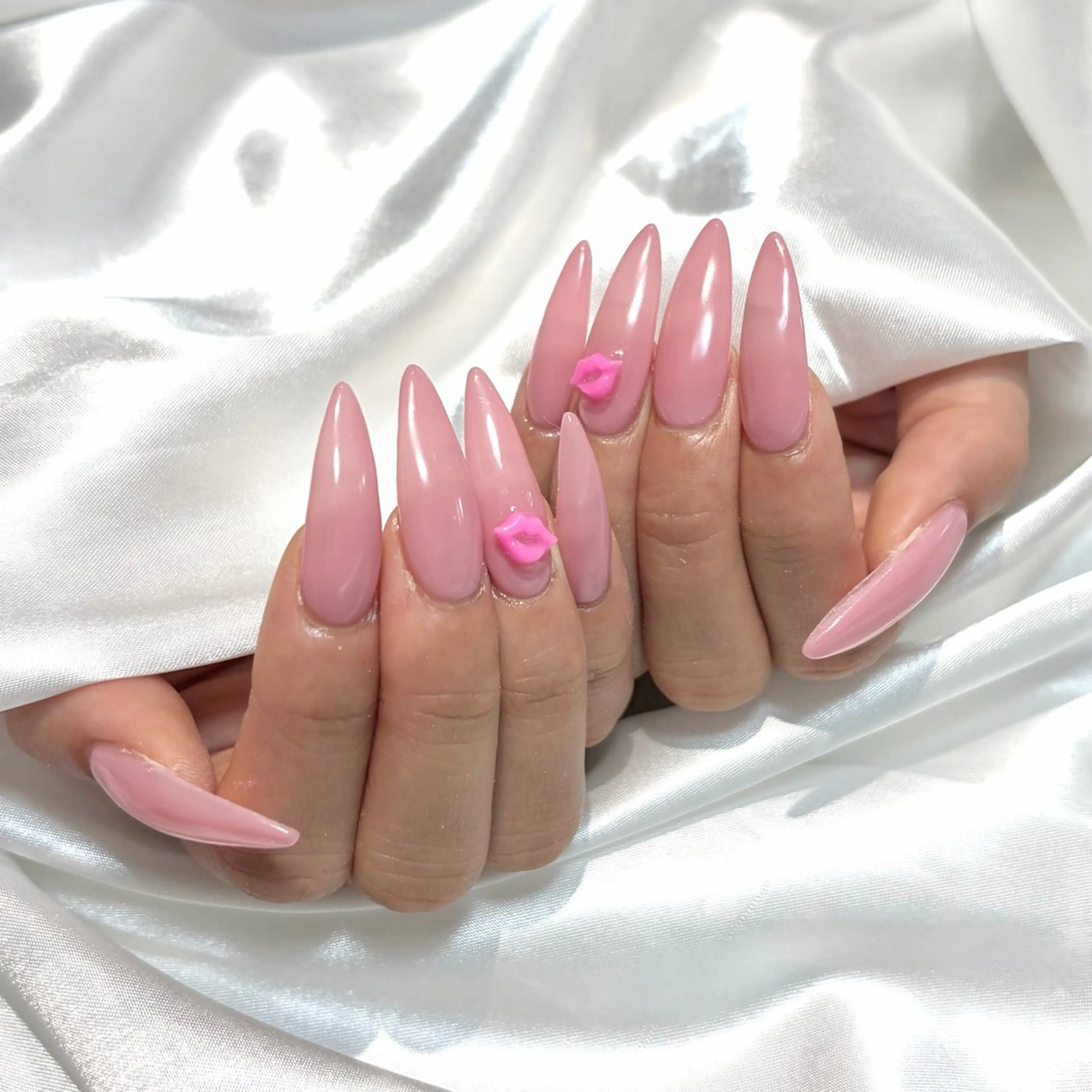 ネイル ハンドネイル WISTERIA rirunaのネイルデザイン