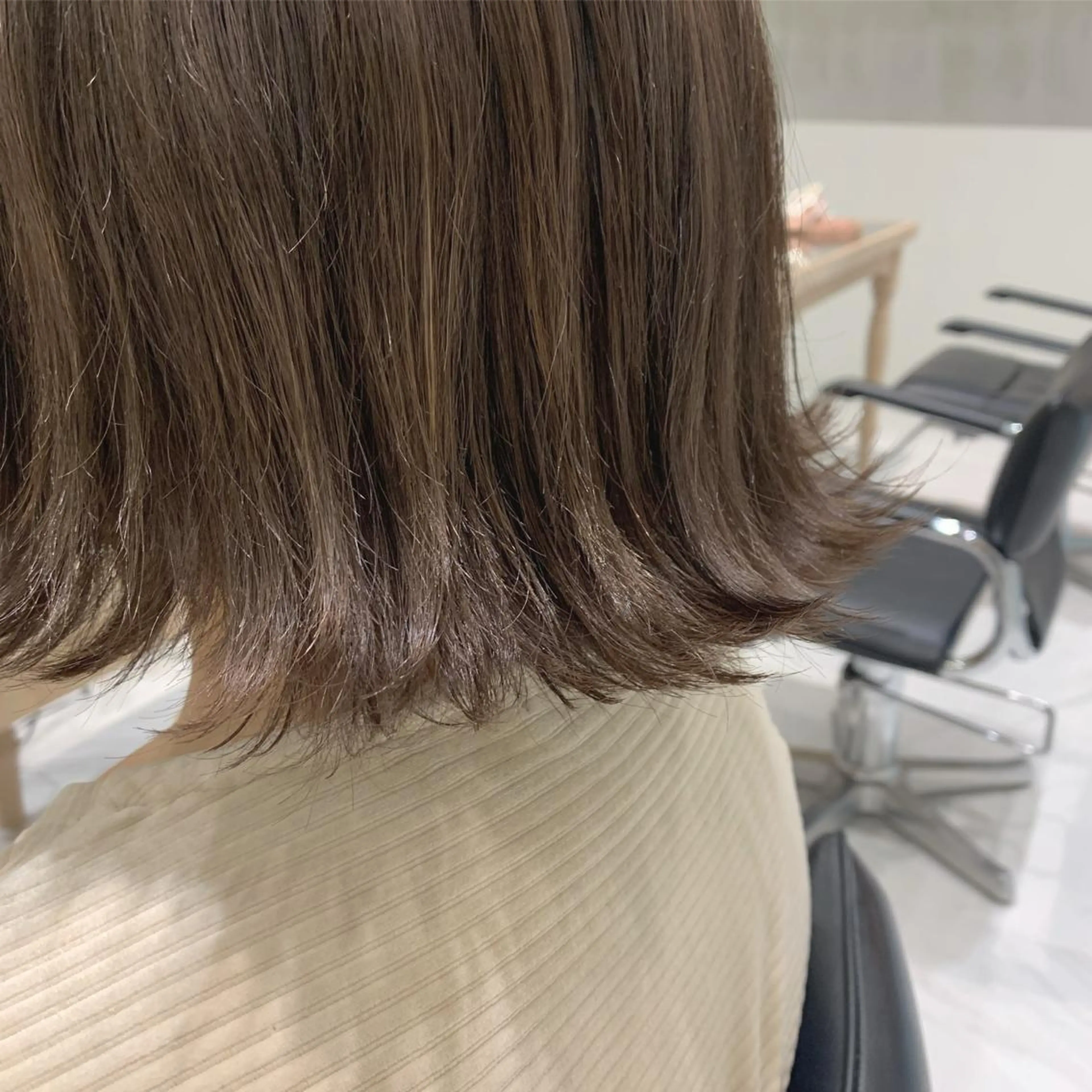 ショート カラー 透明感カラー minami🪷 暖色カラーのヘアスタイル