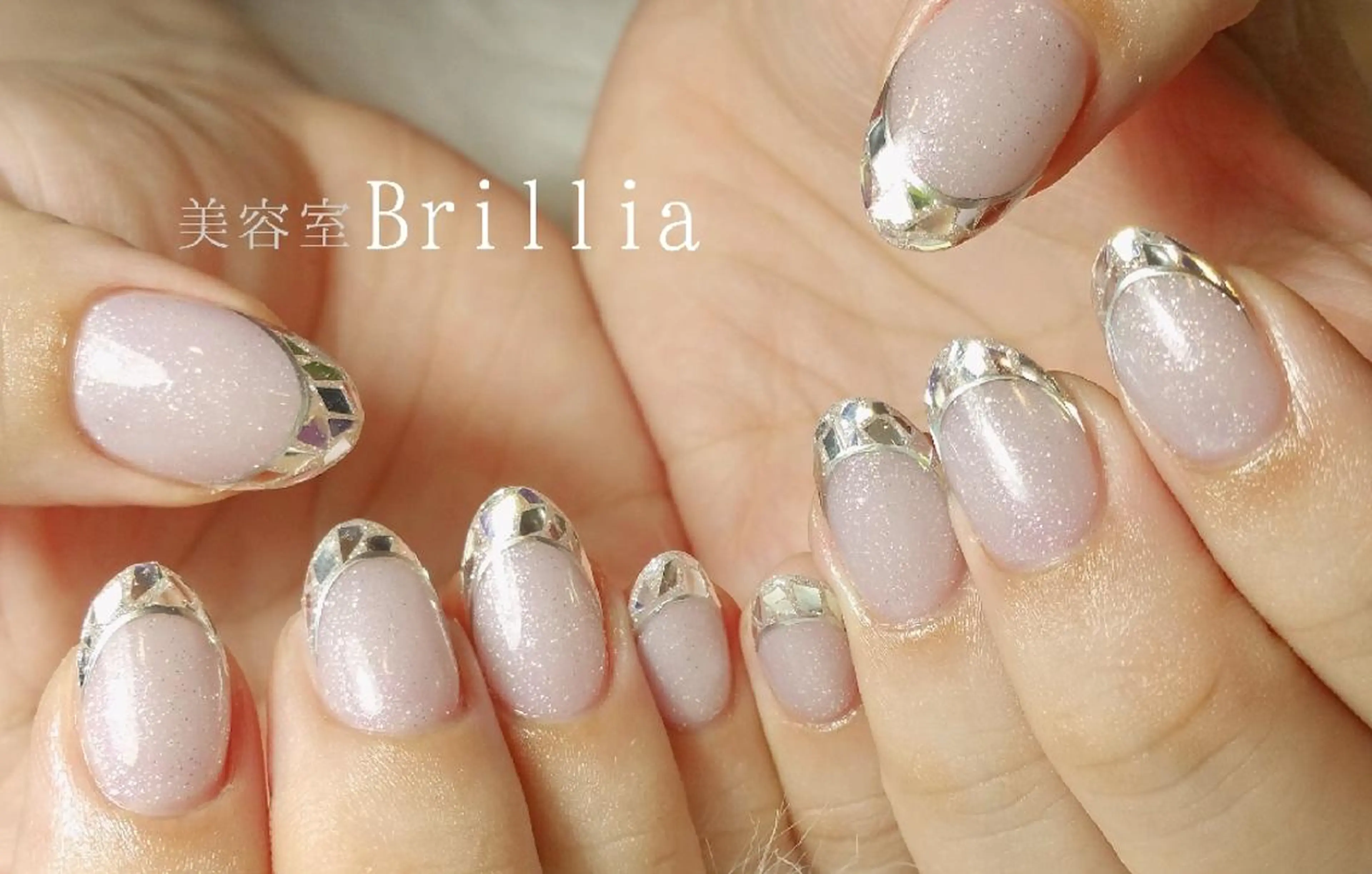 ネイル フレンチネイル ガラスフレンチ ハンドネイル 柴田 彩のネイルデザイン