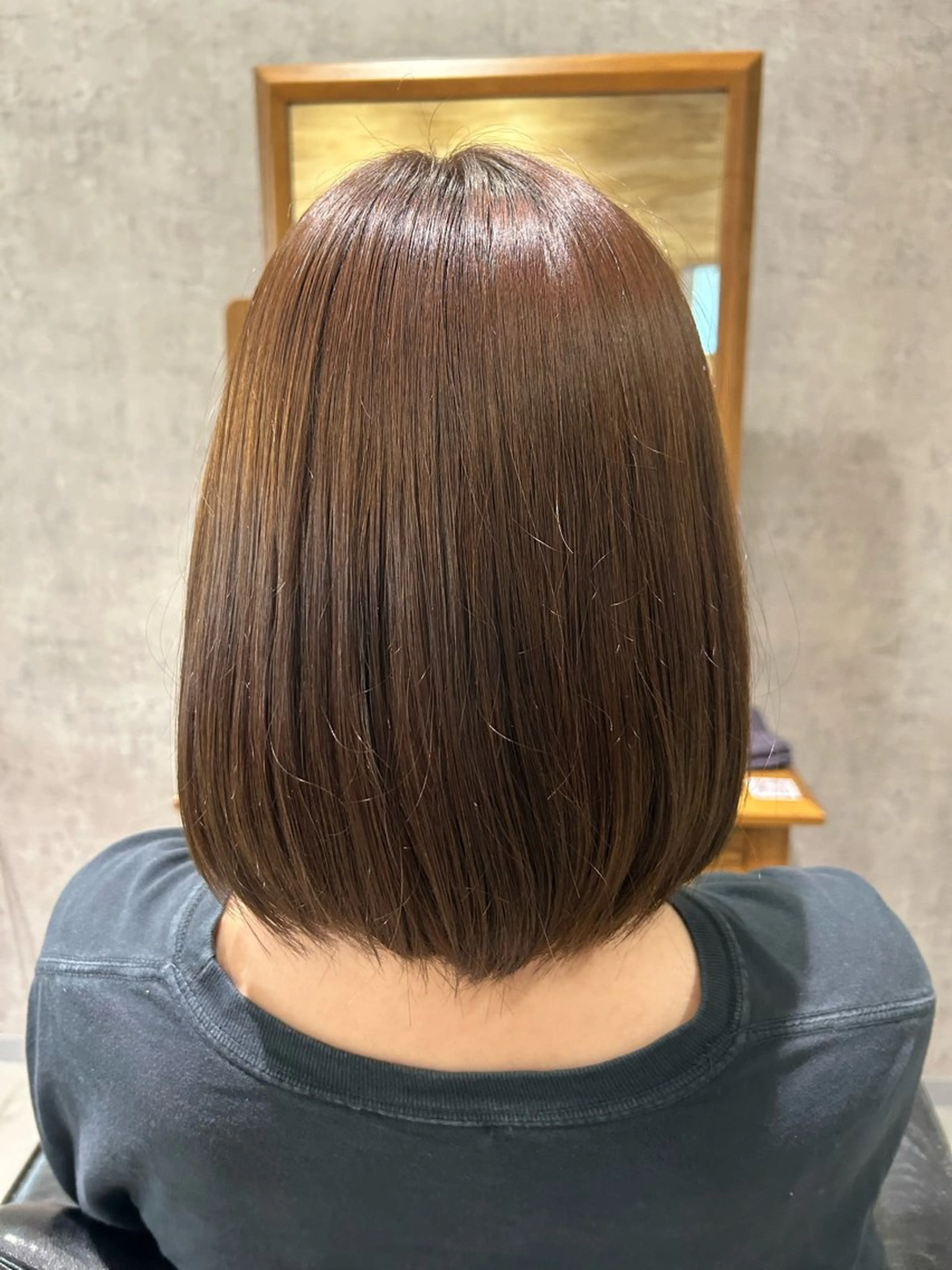 カラー 稲井 裕美のヘアスタイル