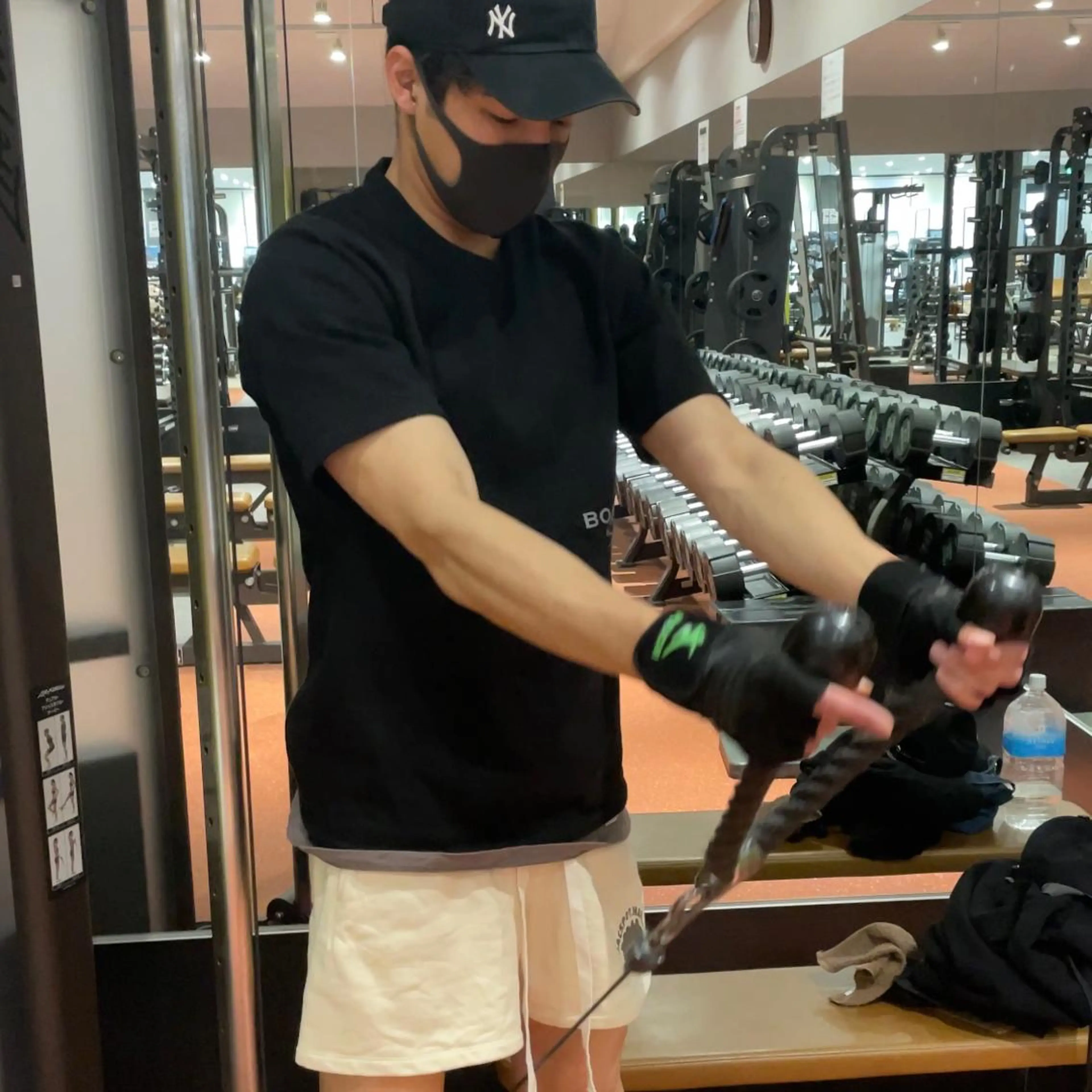 ショート カラー パーマ ヘアアレンジ メンズ キッズ ネイル マツエク・マツパ アイブロウ メンズアイブロウ 眉毛ワックス脱毛 メンズネイル 脱毛サロン KAvanceのエステ・リラクイメージ