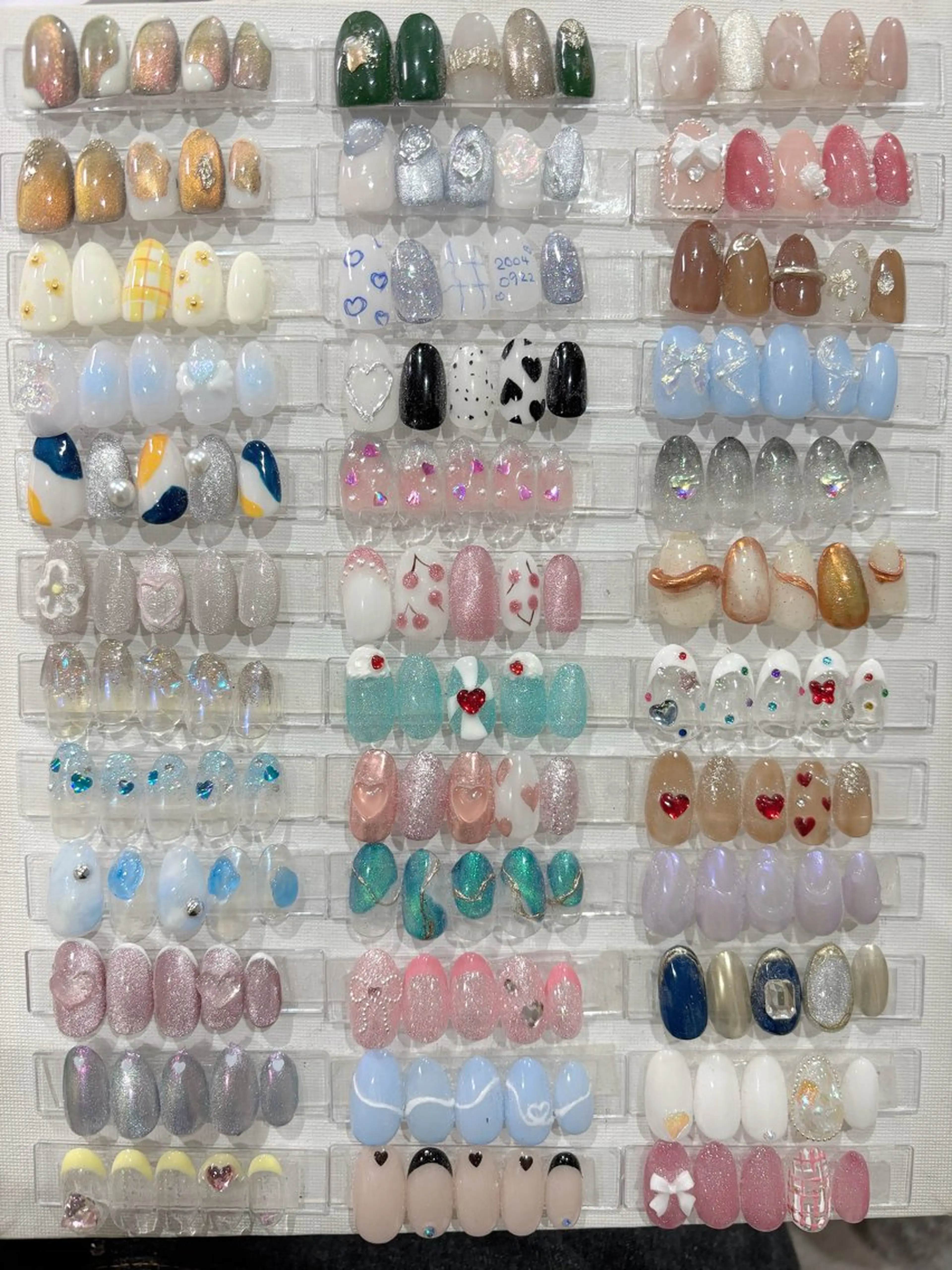 ネイル Zir nail 津田沼店所属・☁️ ゆい 🧸💛のネイルデザイン