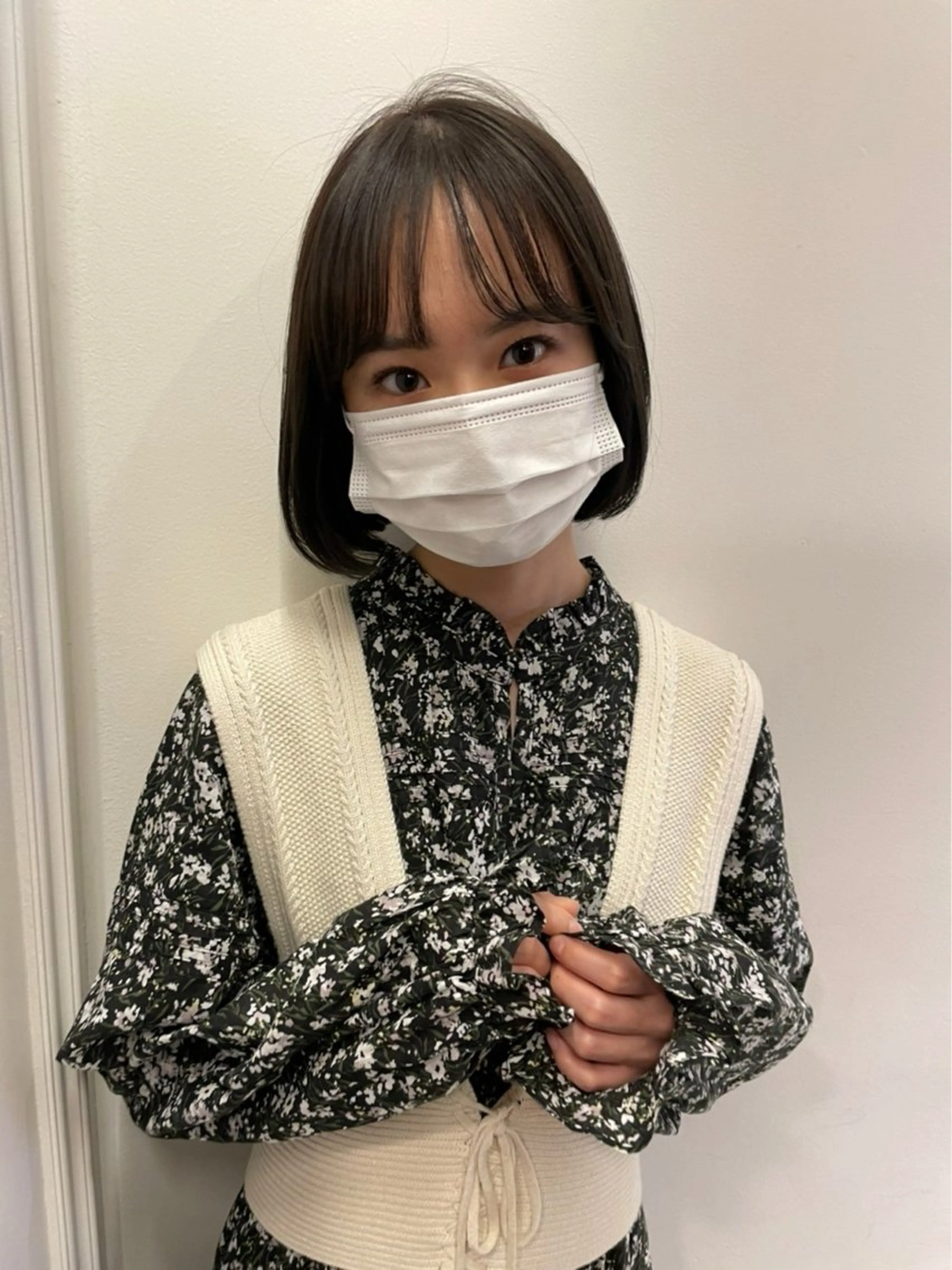 ミディアム ミディアムパーマ ボブ 髪質改善 韓国風ヘア 小顔カット コテ巻き/パーマ/艶 透明感/荻原凜太郎のヘアスタイル