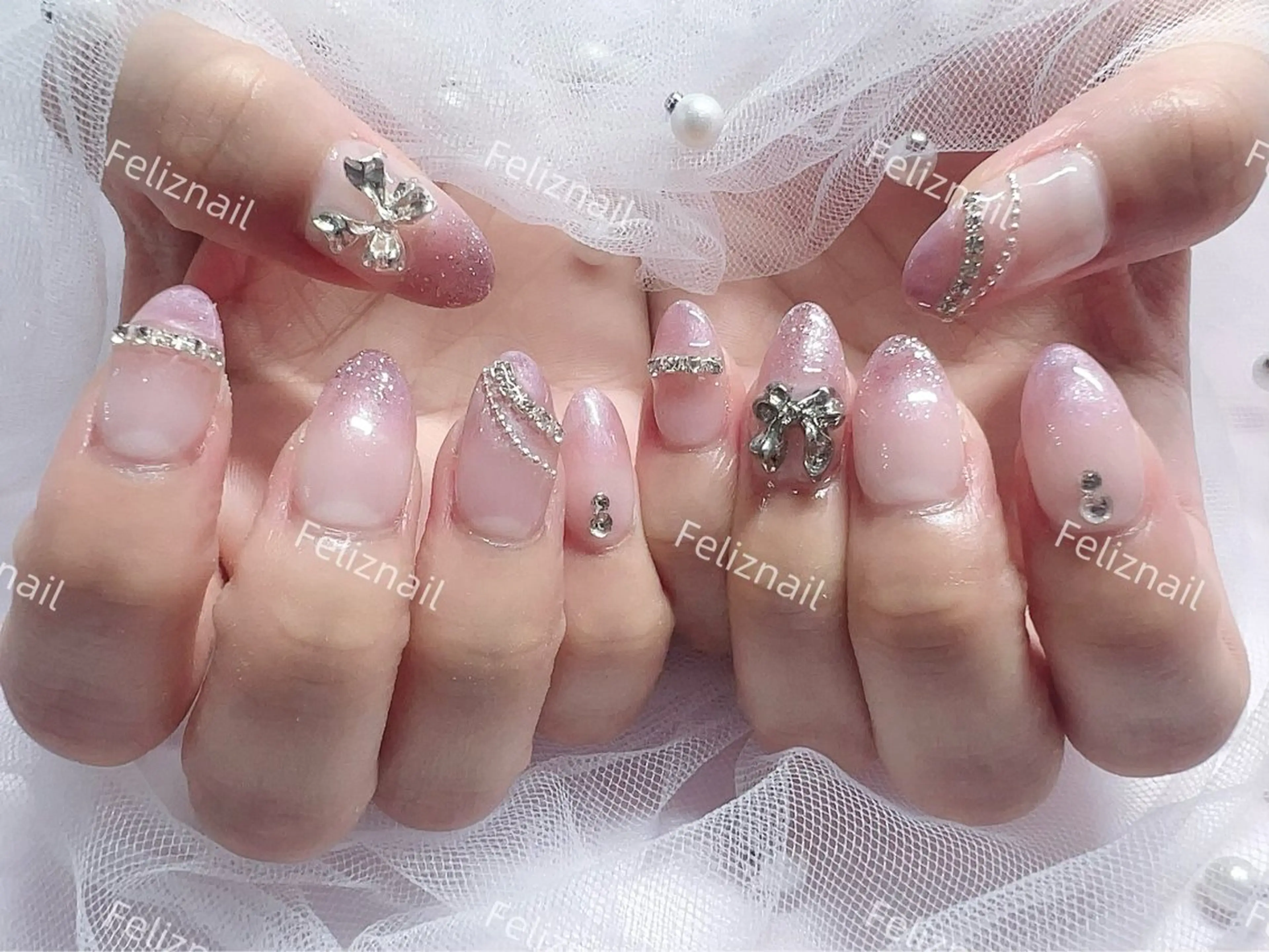 ［初回オフ無料] 韓国ちゅるん／ワンホンネイルの写真