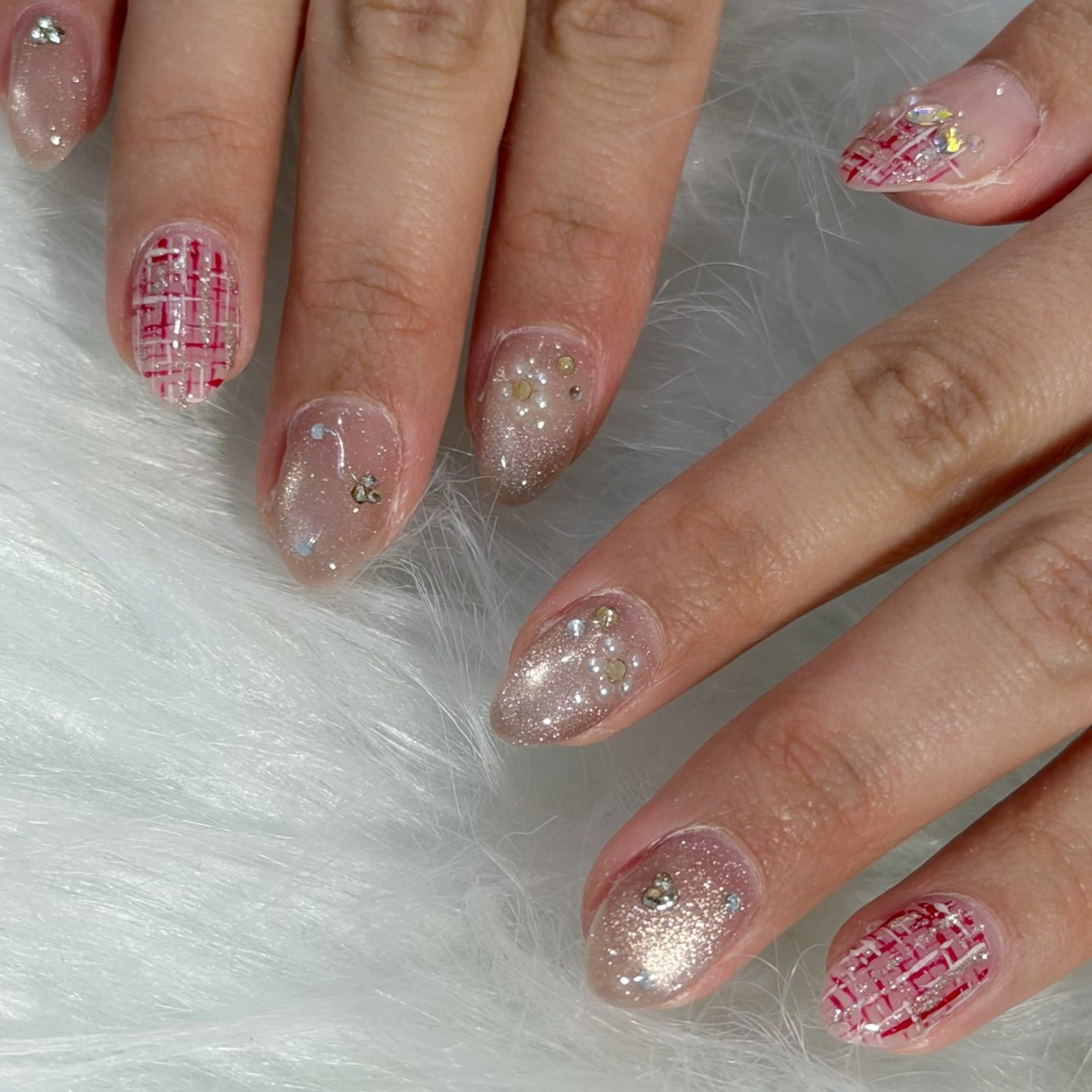 ネイル ハンドネイル フットネイル LAVISH nanamiのネイルデザイン