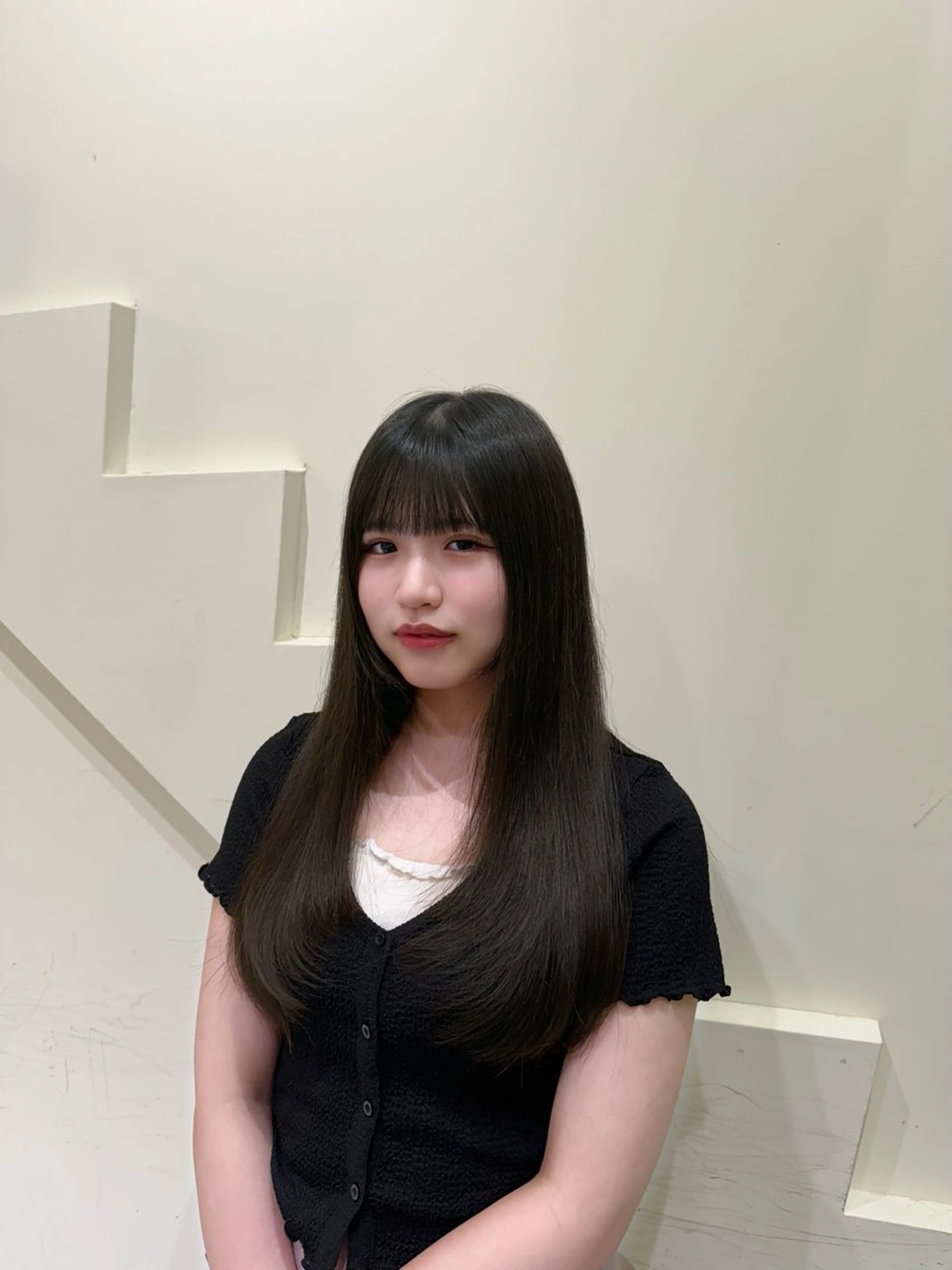 ロング カット 透明感カラー/顔周り カット/レイヤーにかのヘアスタイル