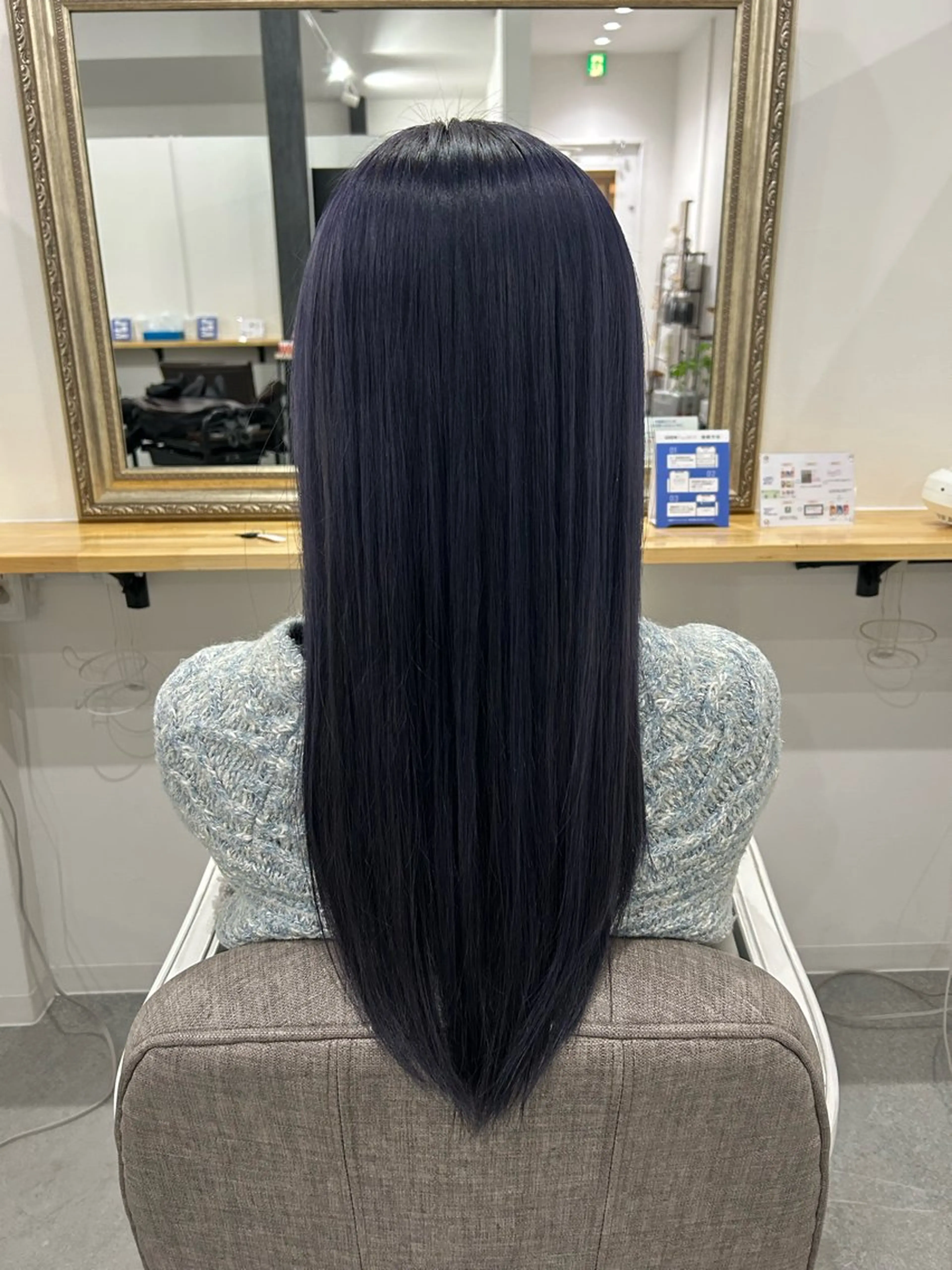 カラー 稲井 裕美のヘアスタイル