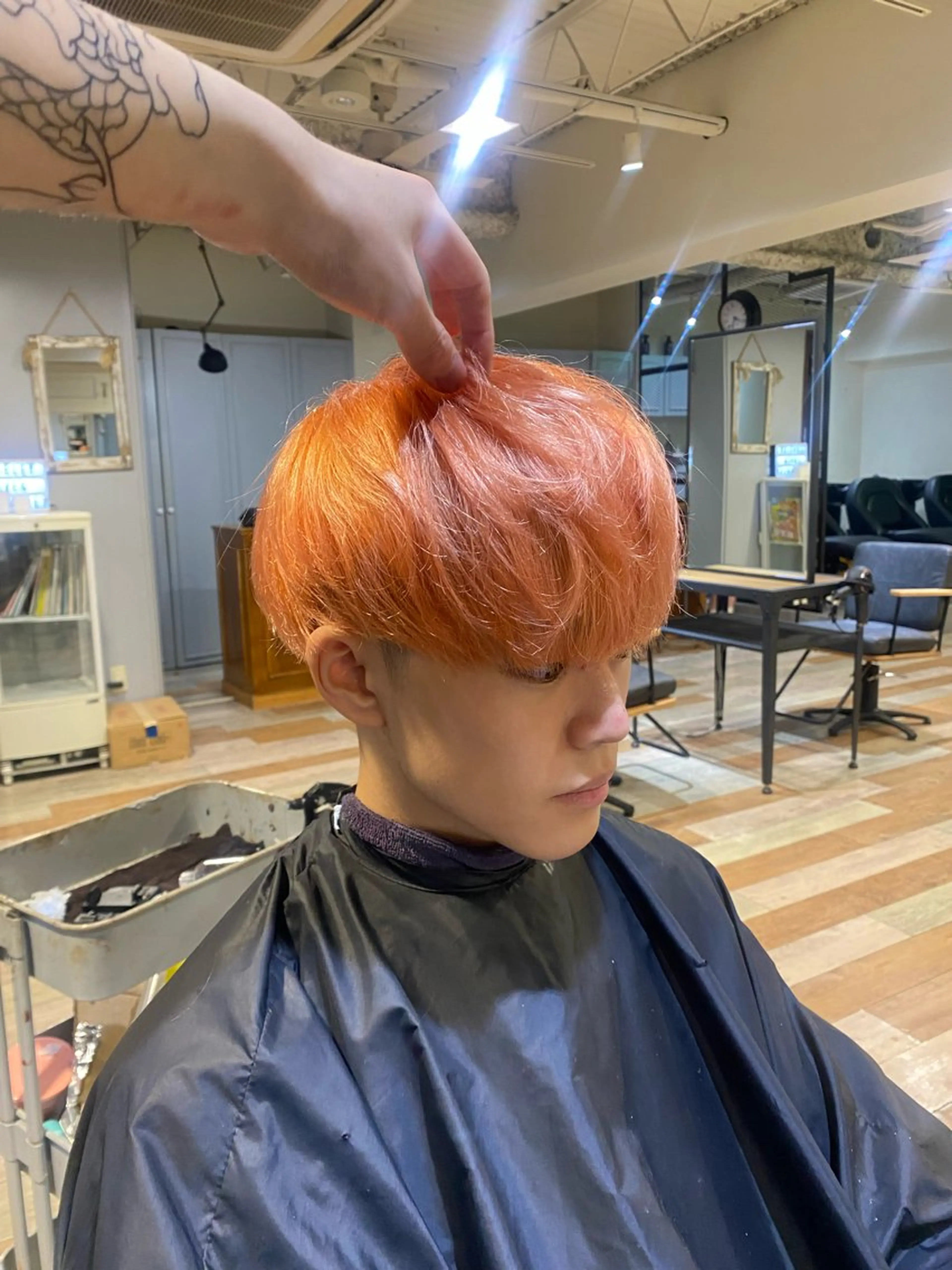 カラー メンズ メンズブリーチ メンズハイトーン マッシュ ブリーチ ケアブリーチ カット ヘアカラー メンズカット/パーマ 艶カラーTAIGA︎のヘアスタイル