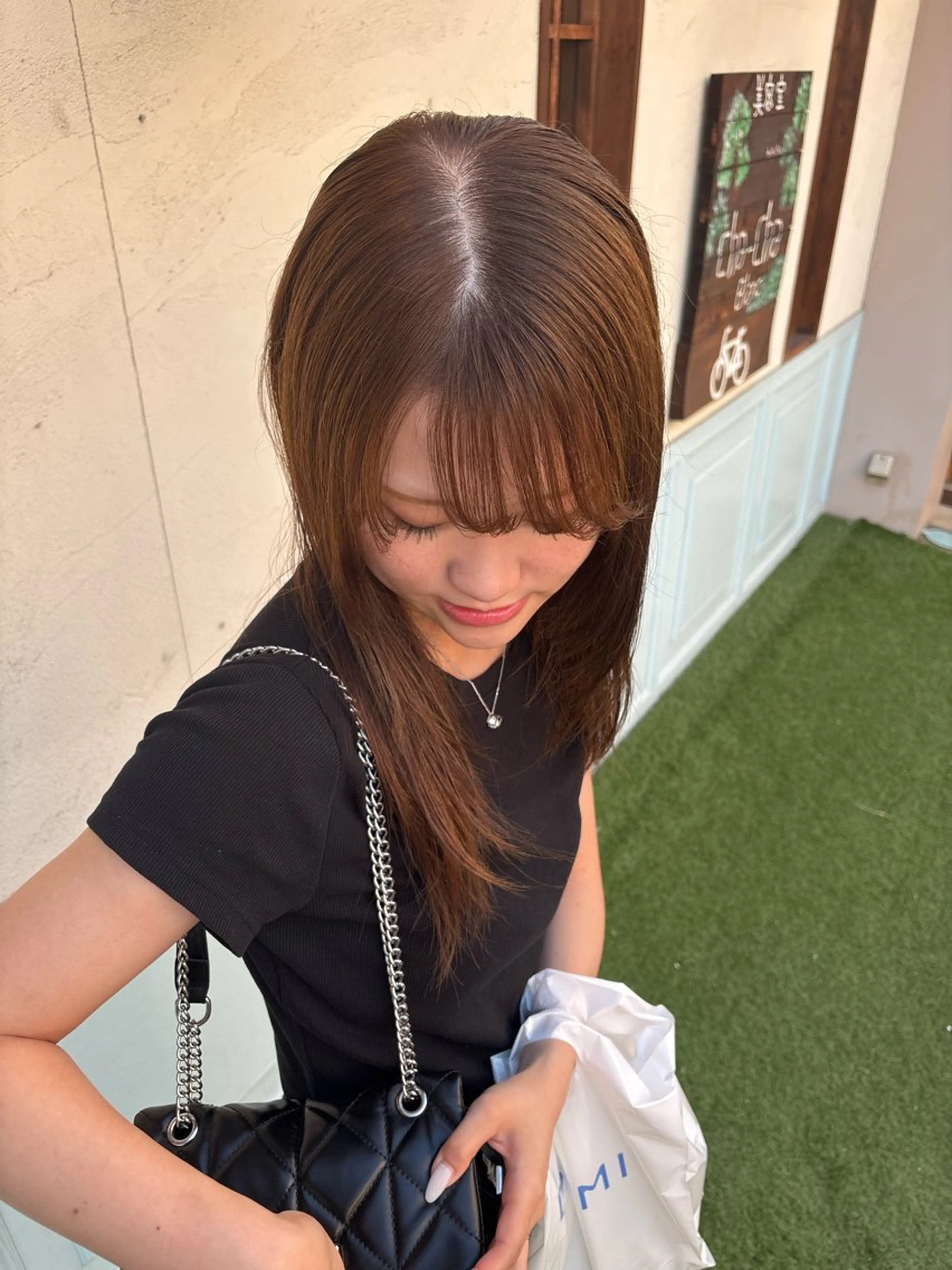 セミロング カラー ベージュカラー オリーブベージュ ヘアカラー chacha blanc元山のヘアスタイル