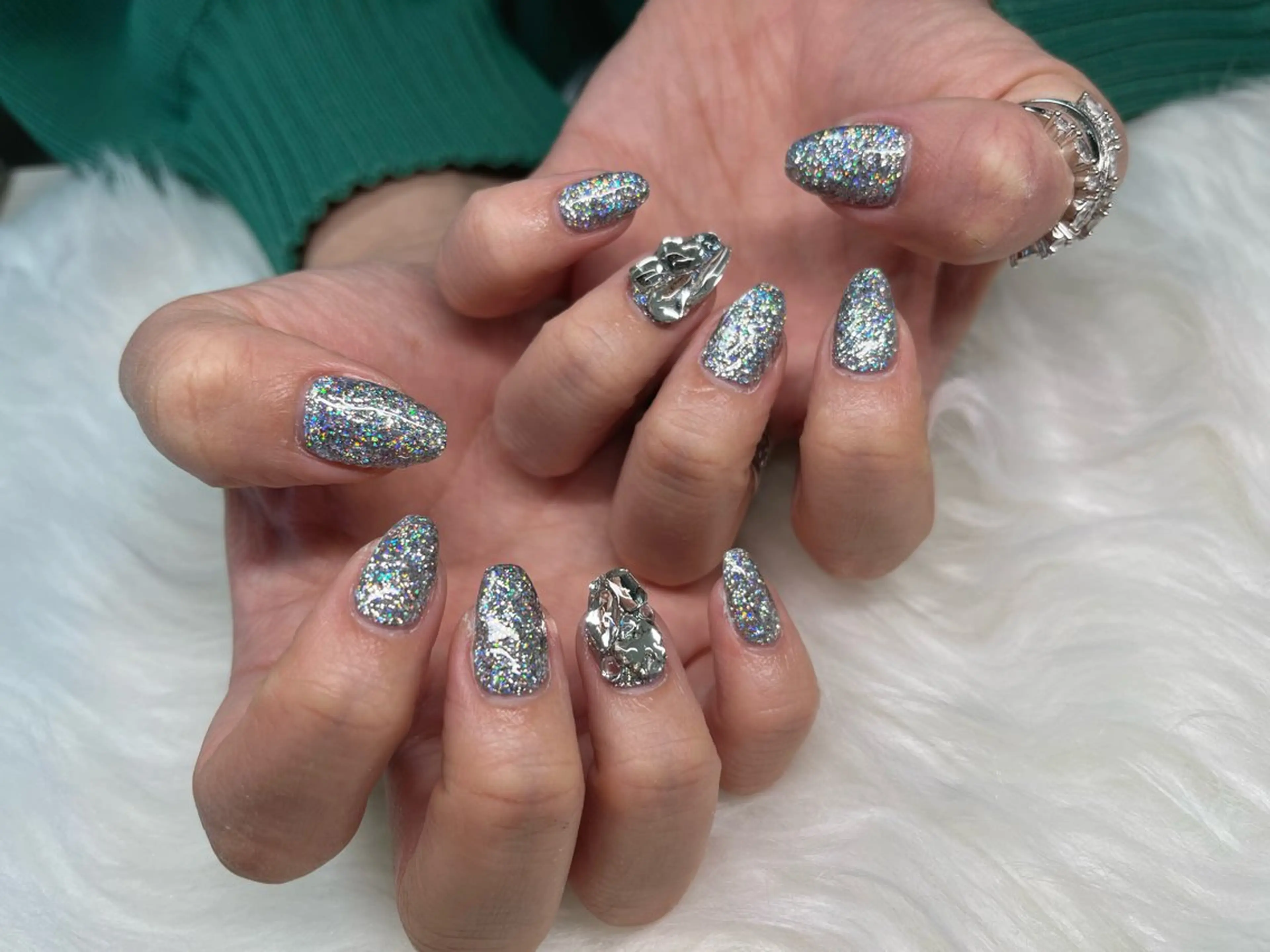 1​〜​3本持ち込みデザイン💅(他店オフ+500円)【Jr.ネイリスト】の写真