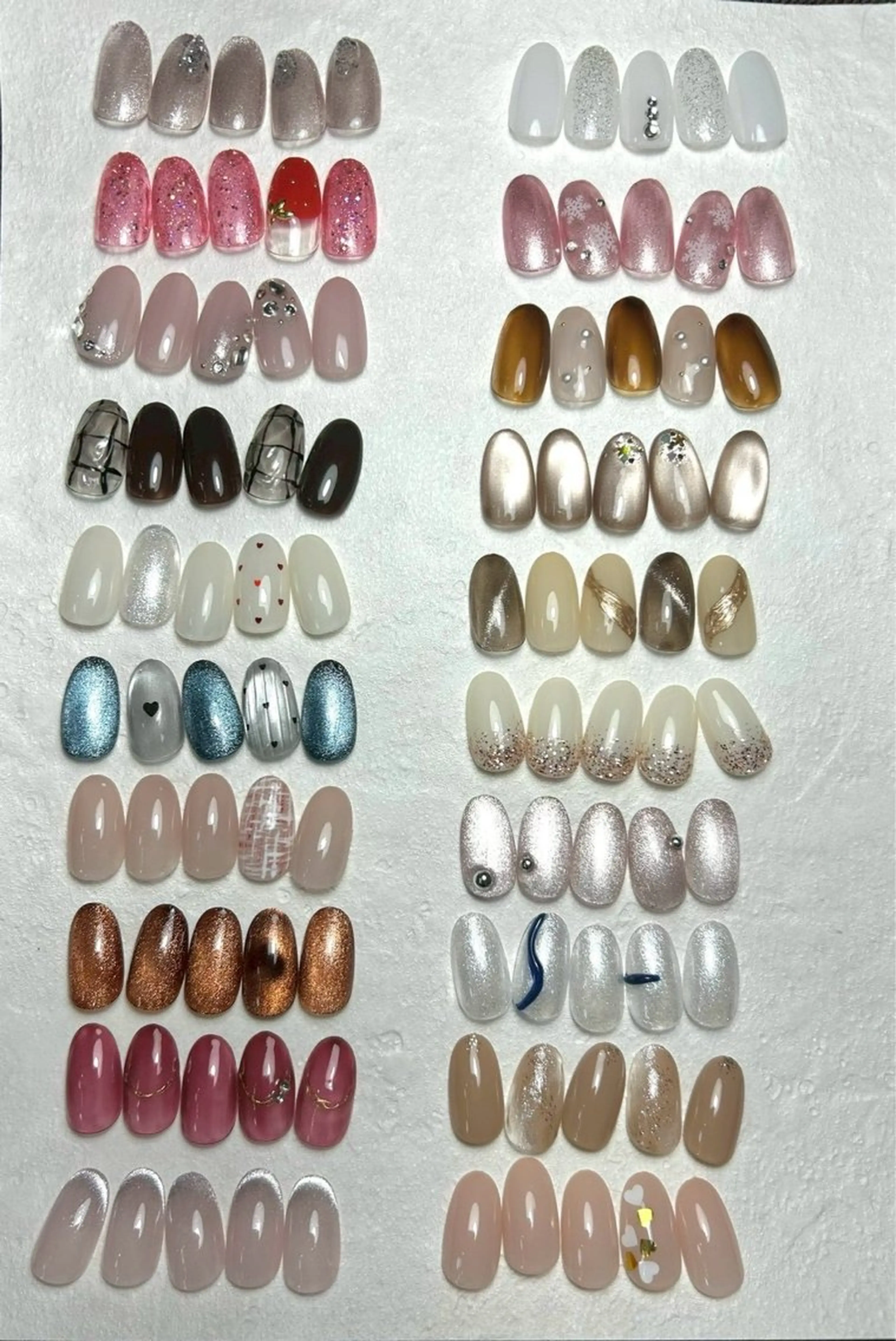 オフなし　デザインネイル　プティマンスリーの写真