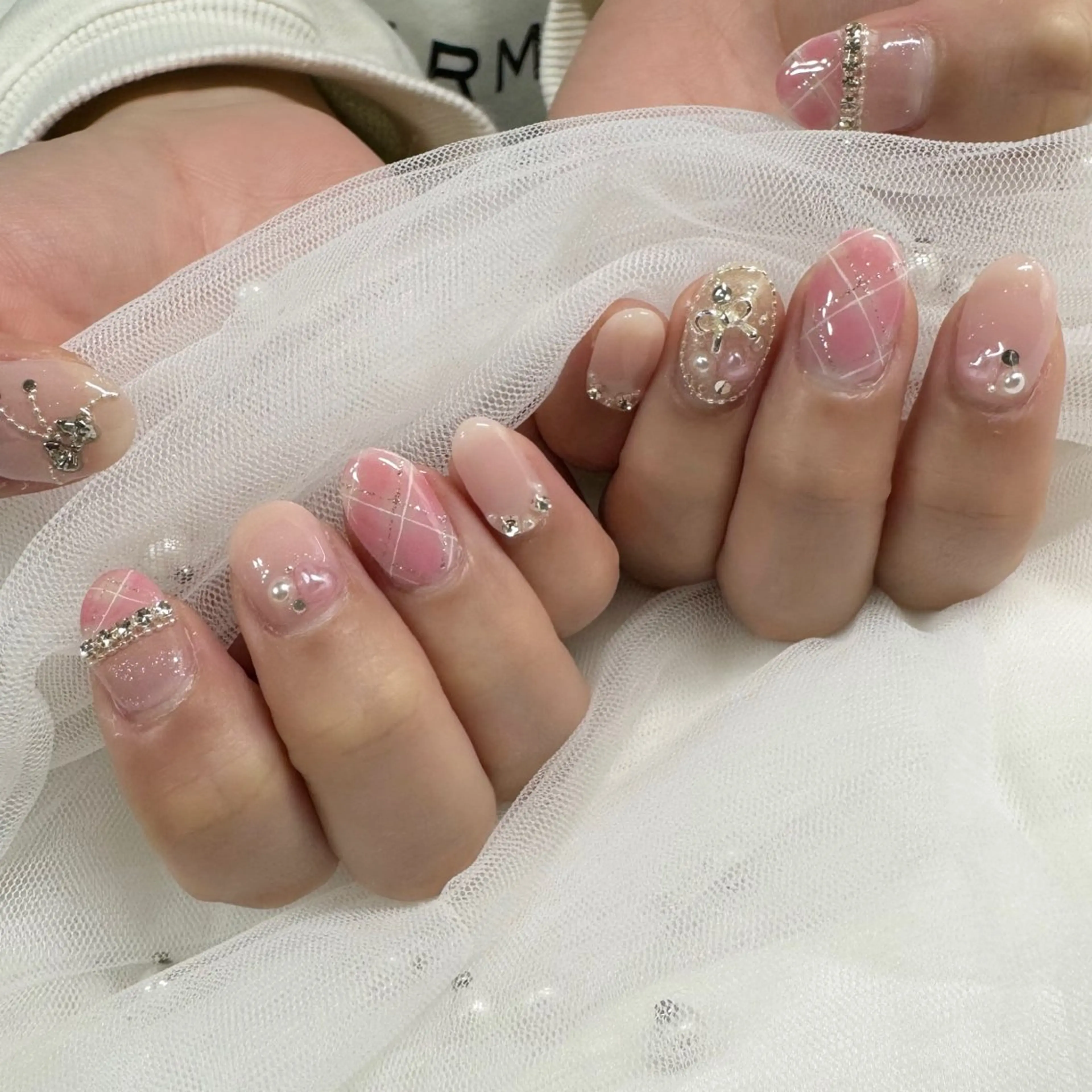 ネイル ジェルネイル 東 千夏のネイルデザイン