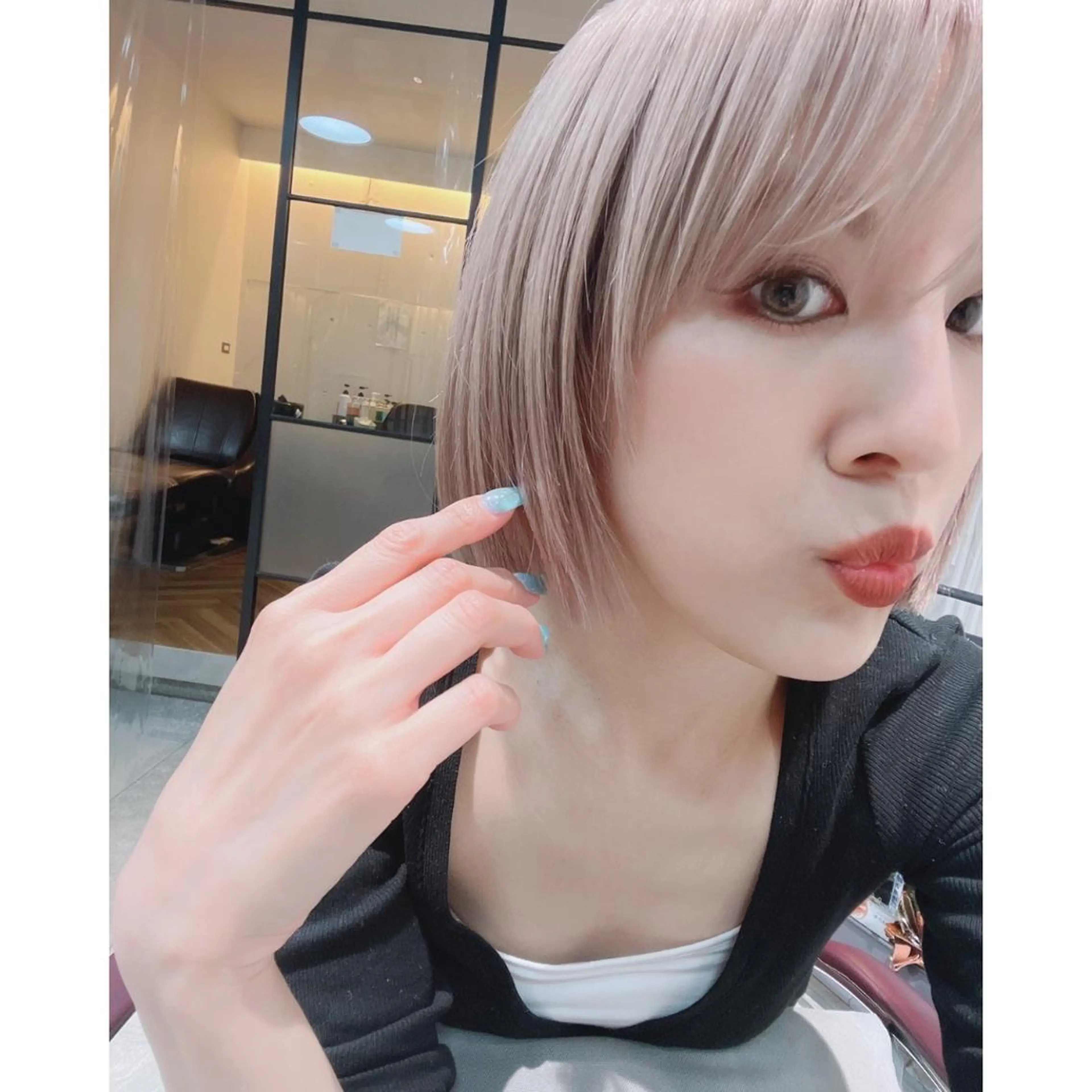 ミディアム カラー パーマ ヘアアレンジ メンズ キッズ メンズブリーチ ベージュカラー ブリーチ ダブルカラー ピンクカラー BRAIDS💎愛子 大人ハイライト💎のヘアスタイル