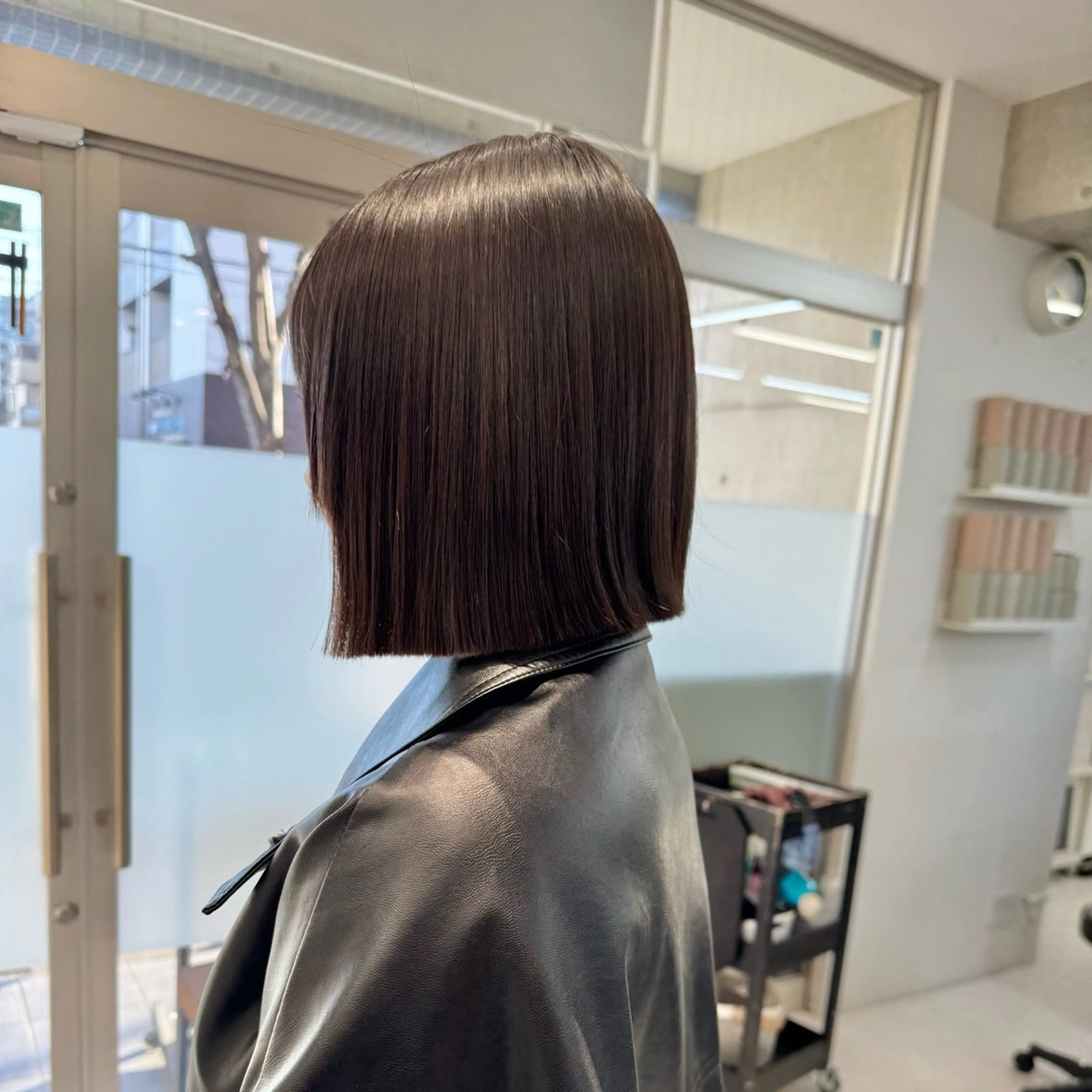 ショート 切りっぱなしボブ ボブ カット 会田有紀 /切りっぱなしボブのヘアスタイル