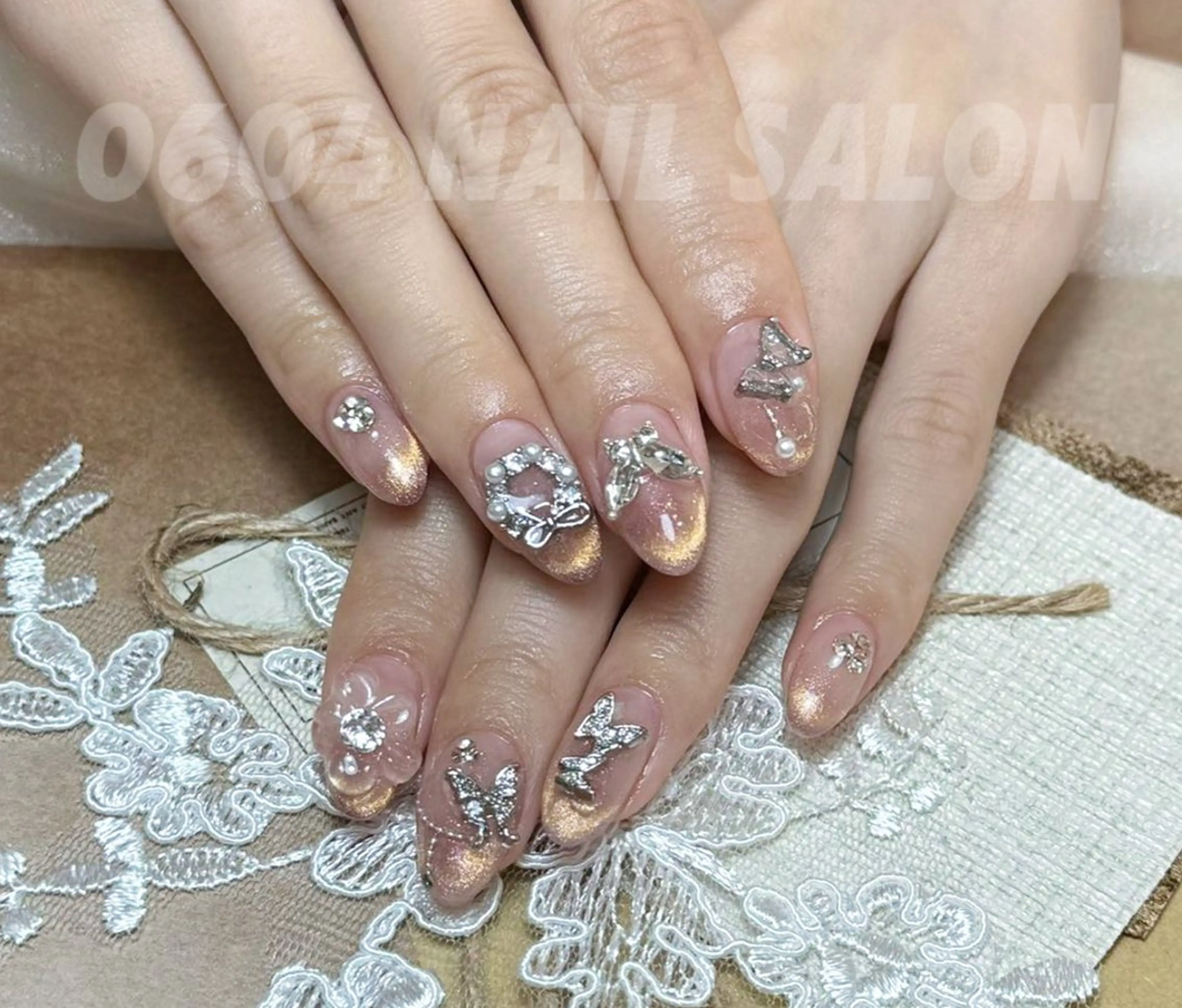 ネイル ishiro 🍂のネイルデザイン