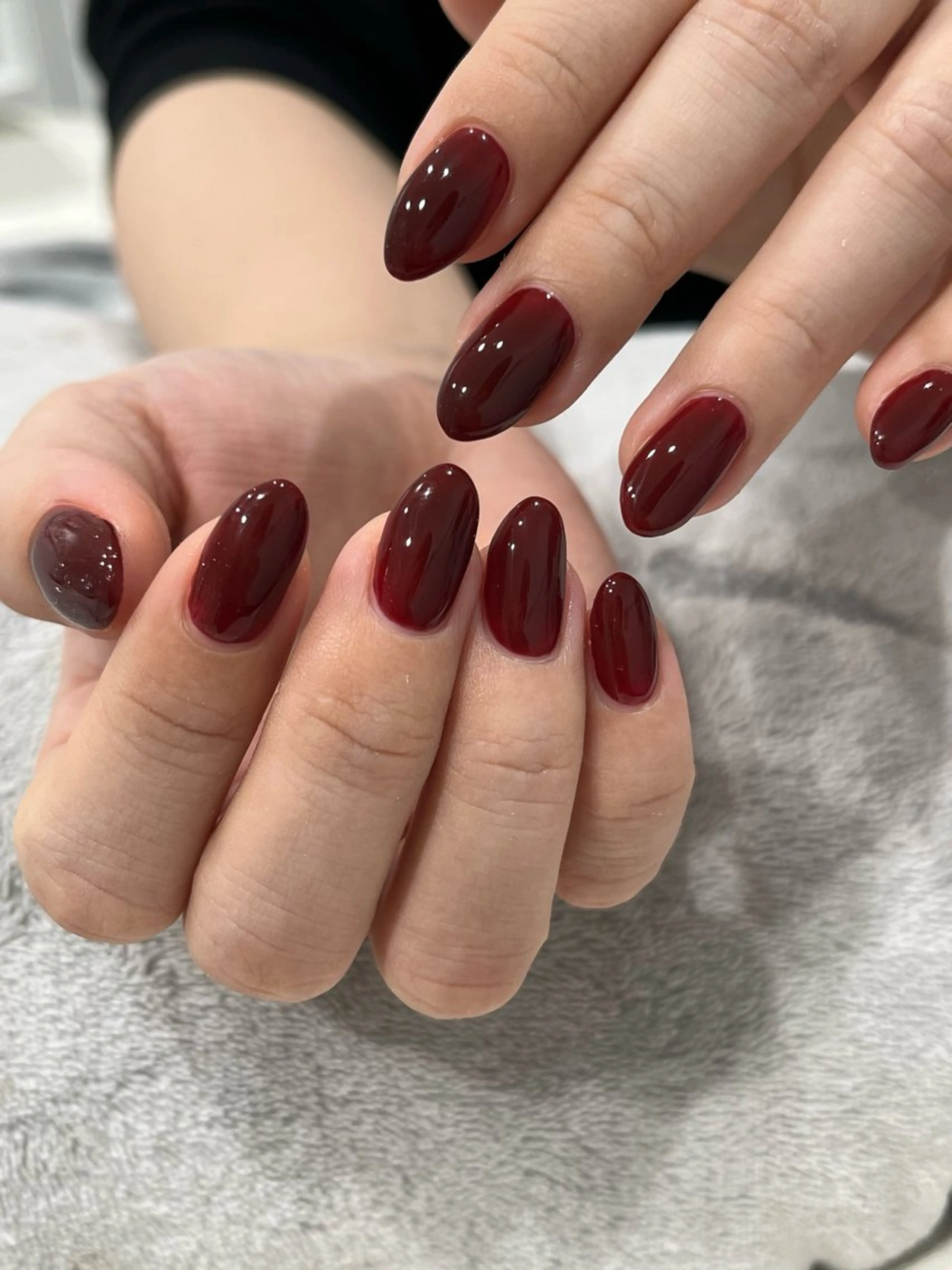 ネイル 赤色 表参道 hitomiのネイルデザイン
