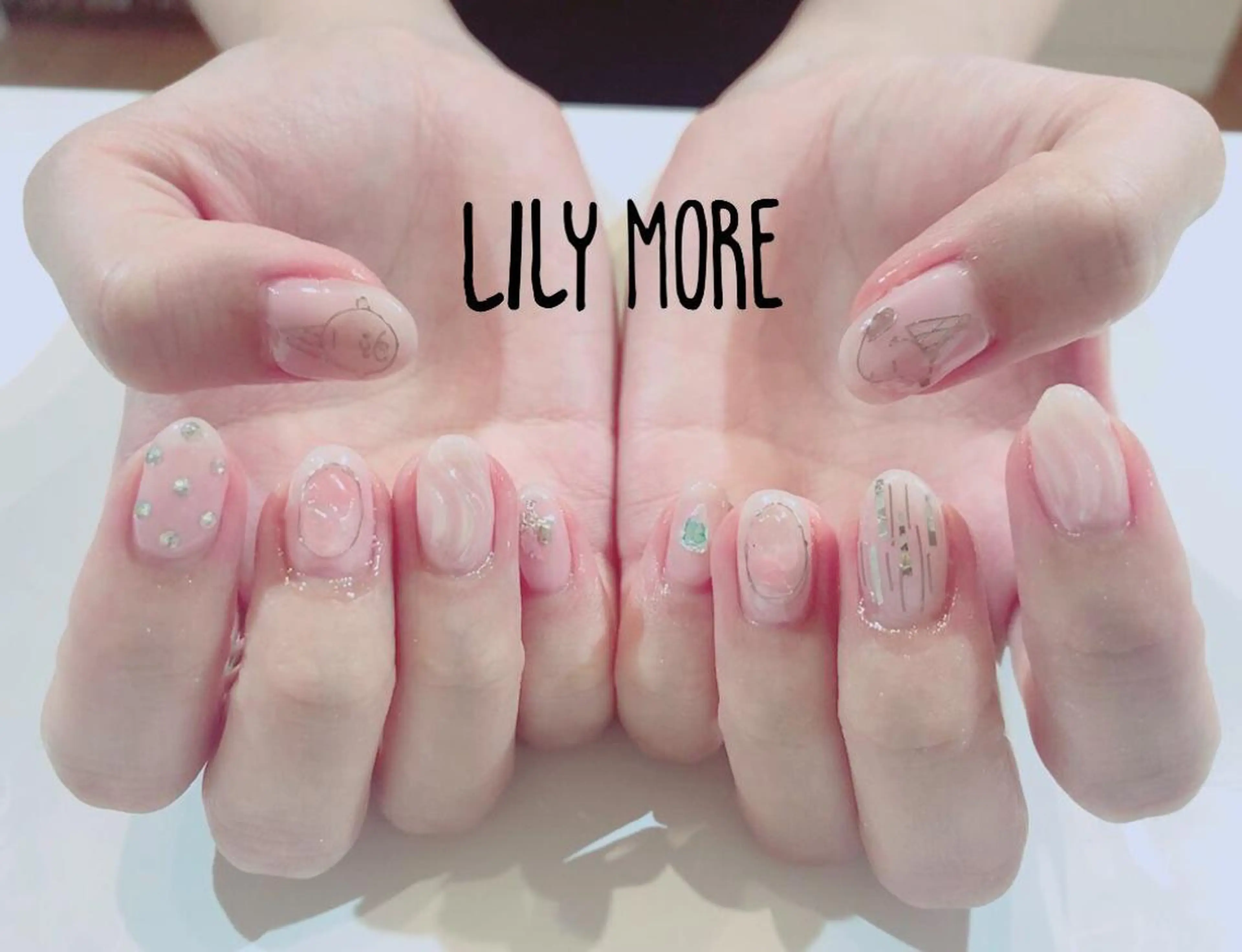 ネイル アートネイル Lily closetのネイルデザイン