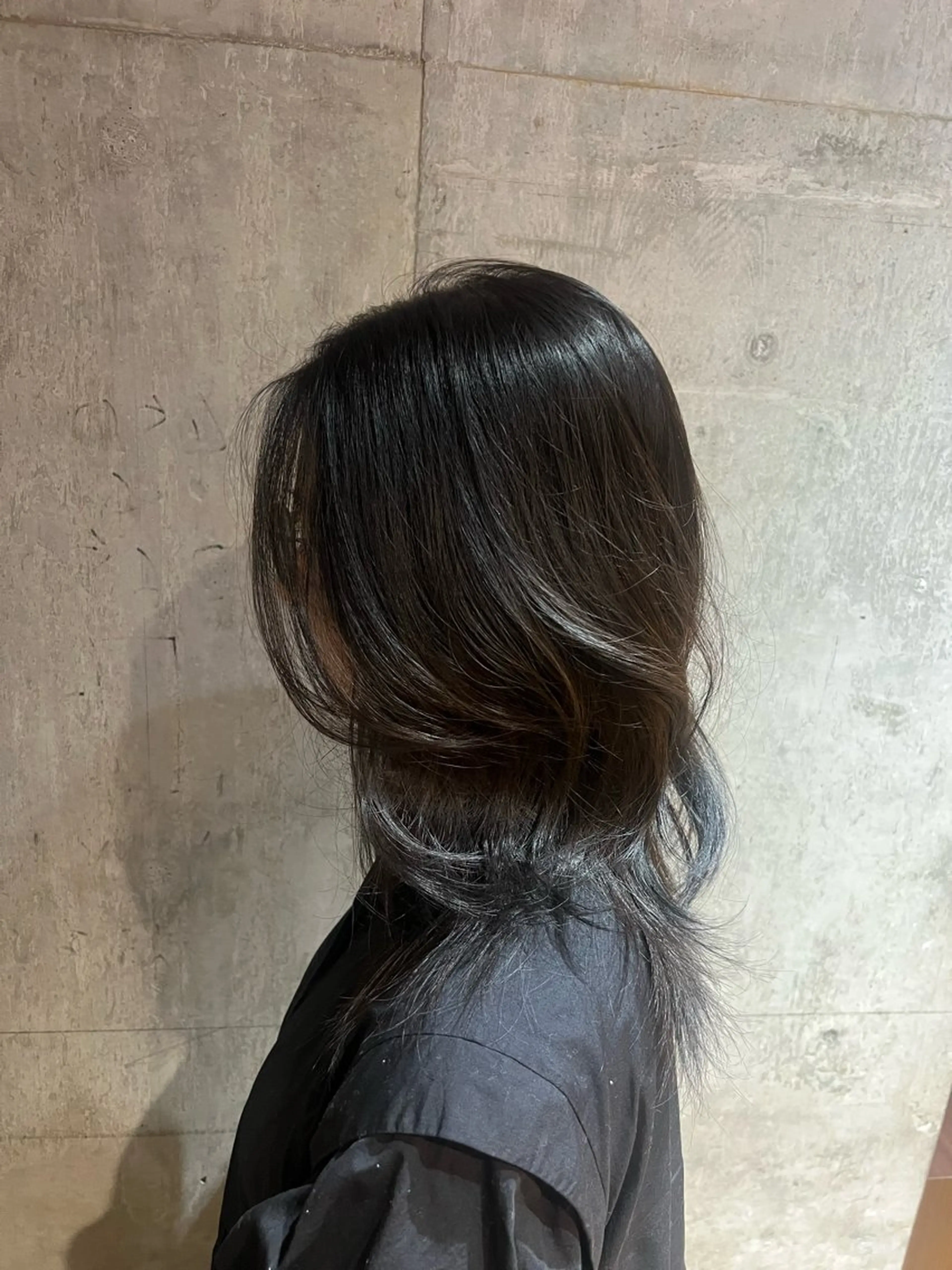 カラー 三宅 凜佳のヘアスタイル