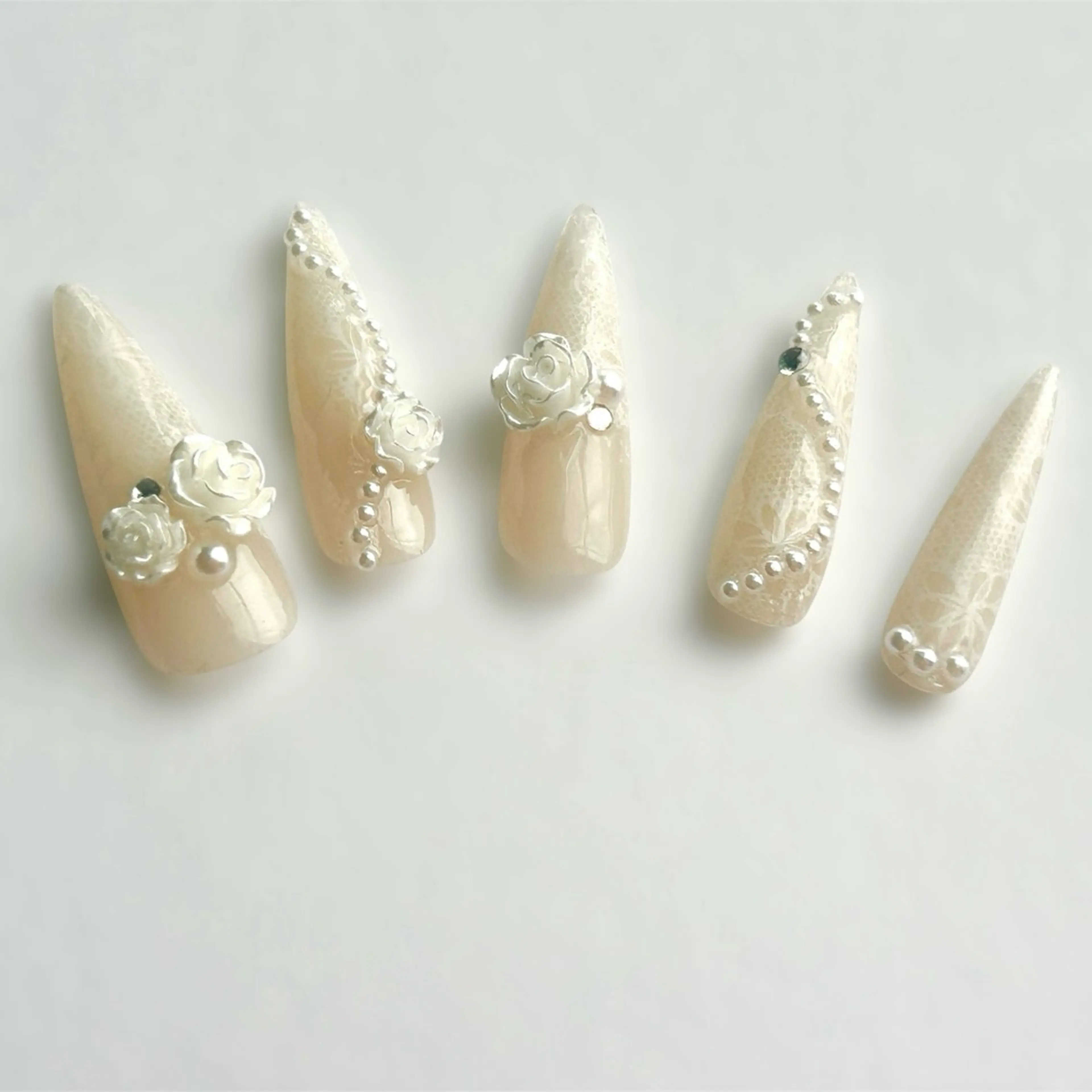 ネイル Clair.所属・星野 瑠那のネイルデザイン