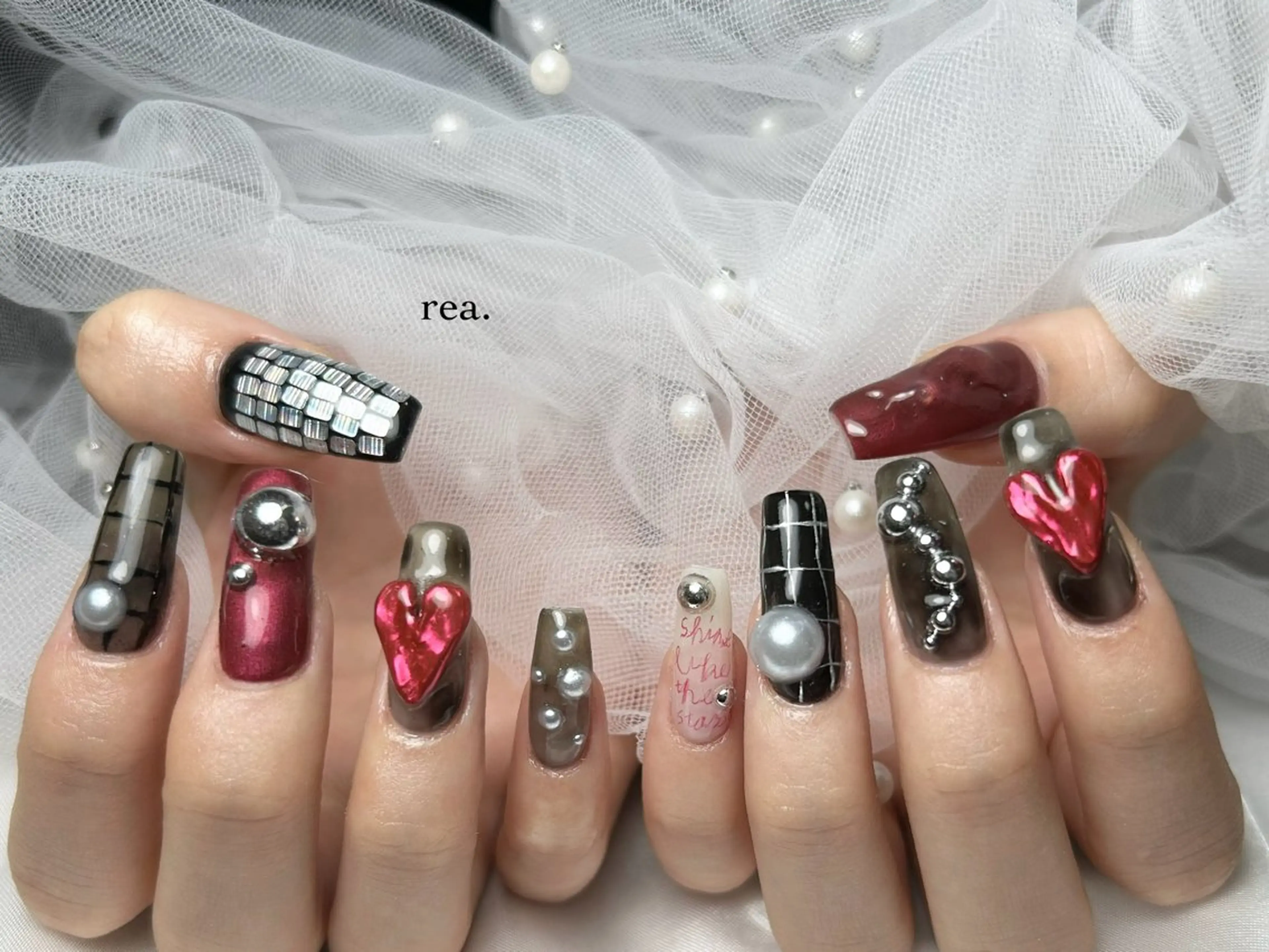 ネイル ハンドネイル フットネイル rea .のネイルデザイン