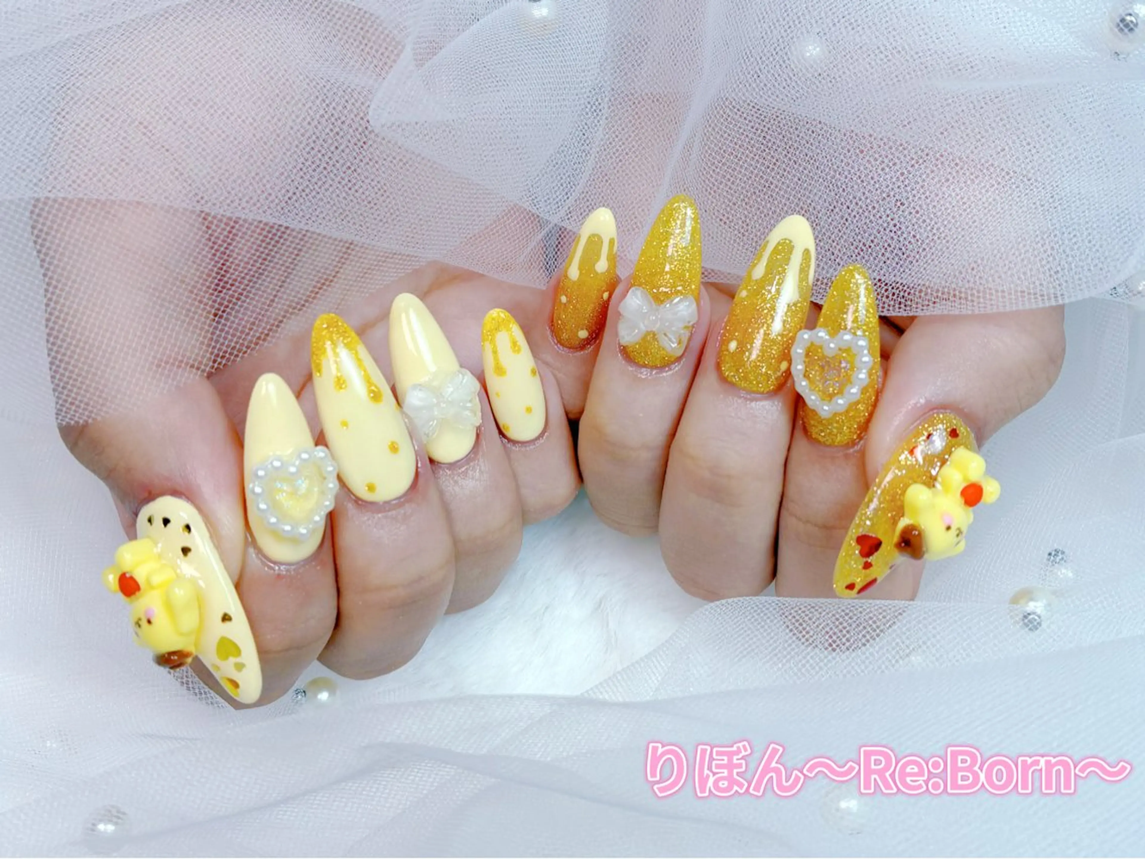 ミディアム 韓国風ヘア ハンドネイル りぼん Re:Bonrのネイルデザイン