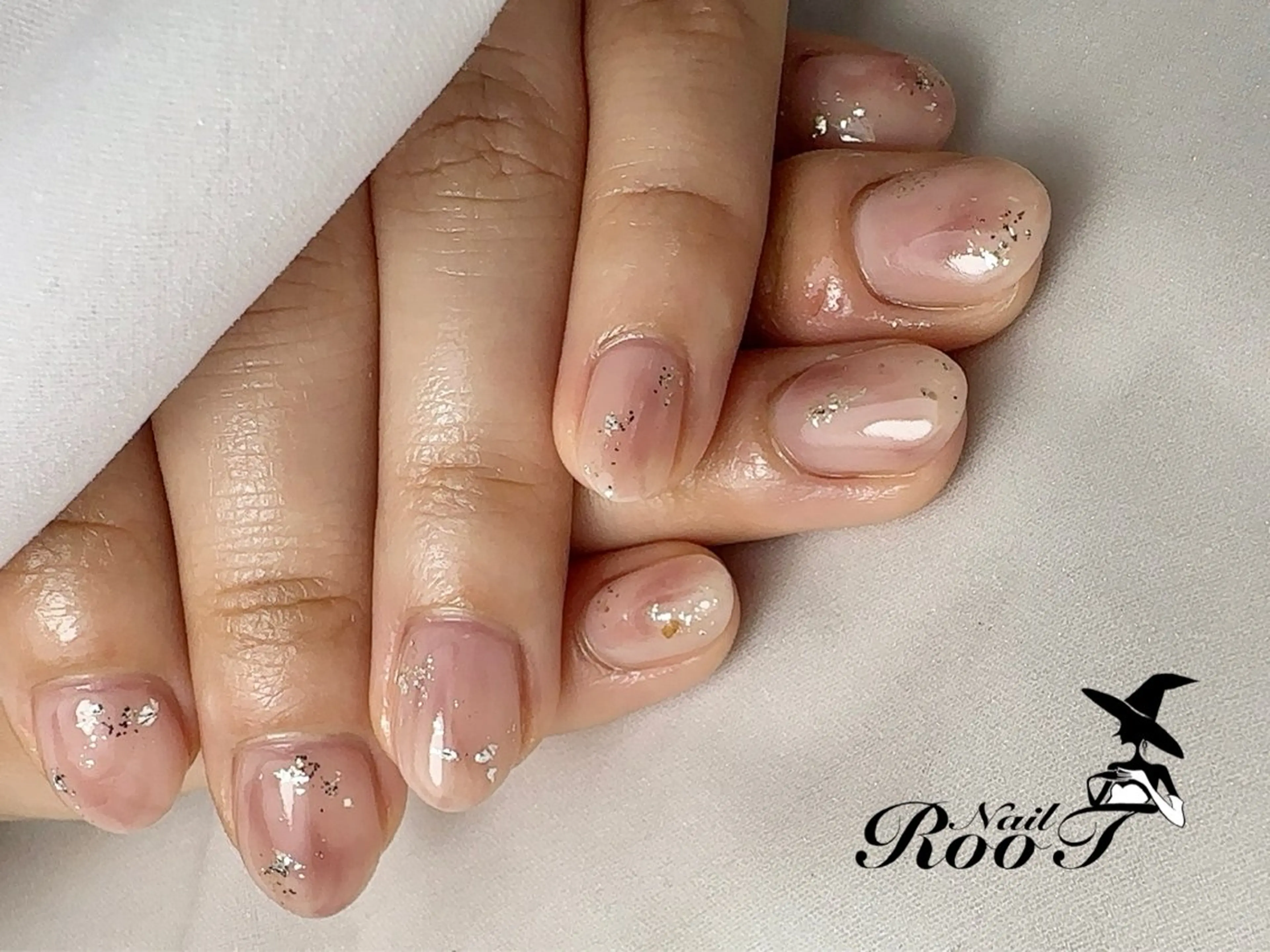 ネイル ラメ(グリッター) ニュアンスネイル ハンドネイル RooT Nailのネイルデザイン