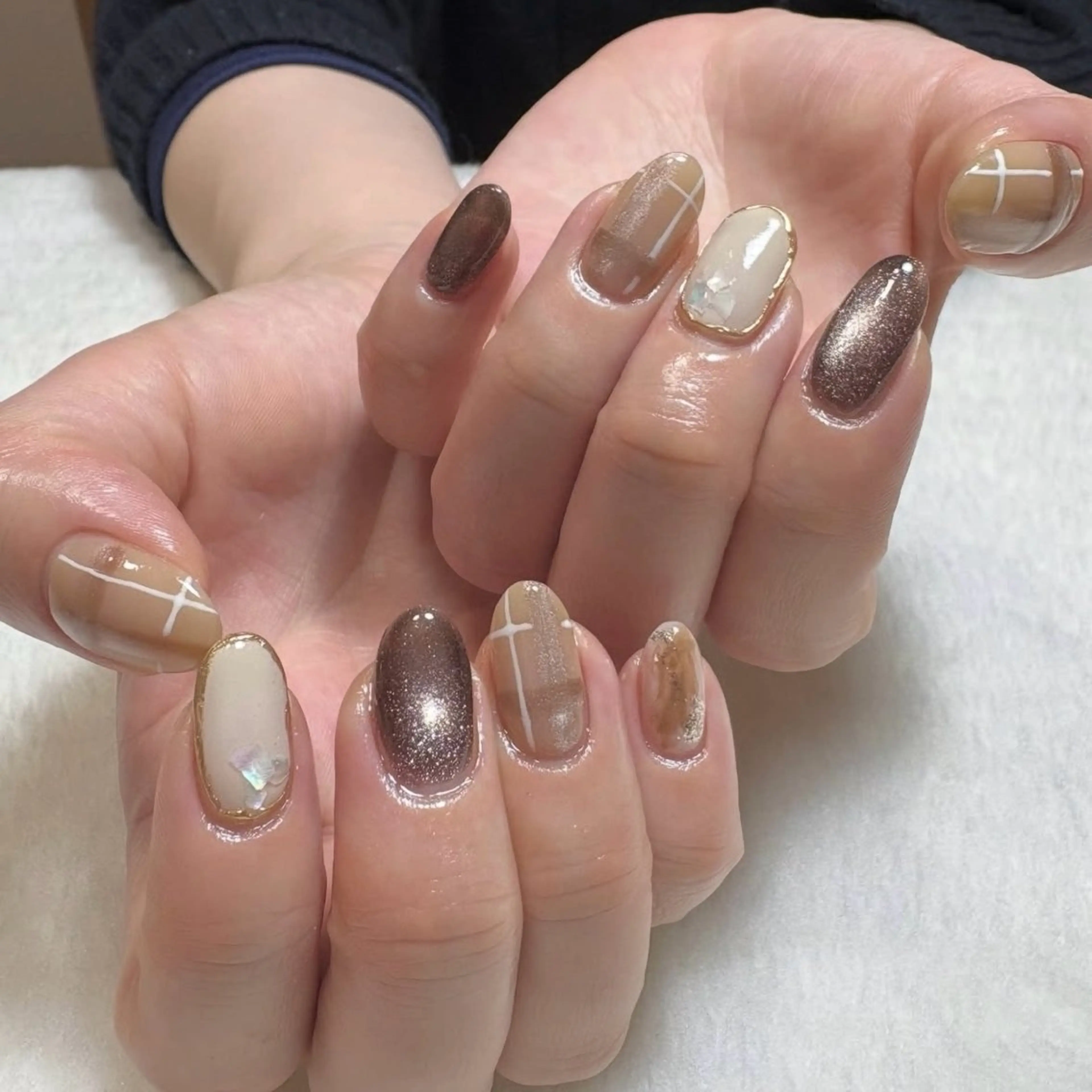 ネイル ブラウン ハンドネイル フットネイル Atún nail (ｱﾄｩﾝﾈｲﾙ)のネイルデザイン