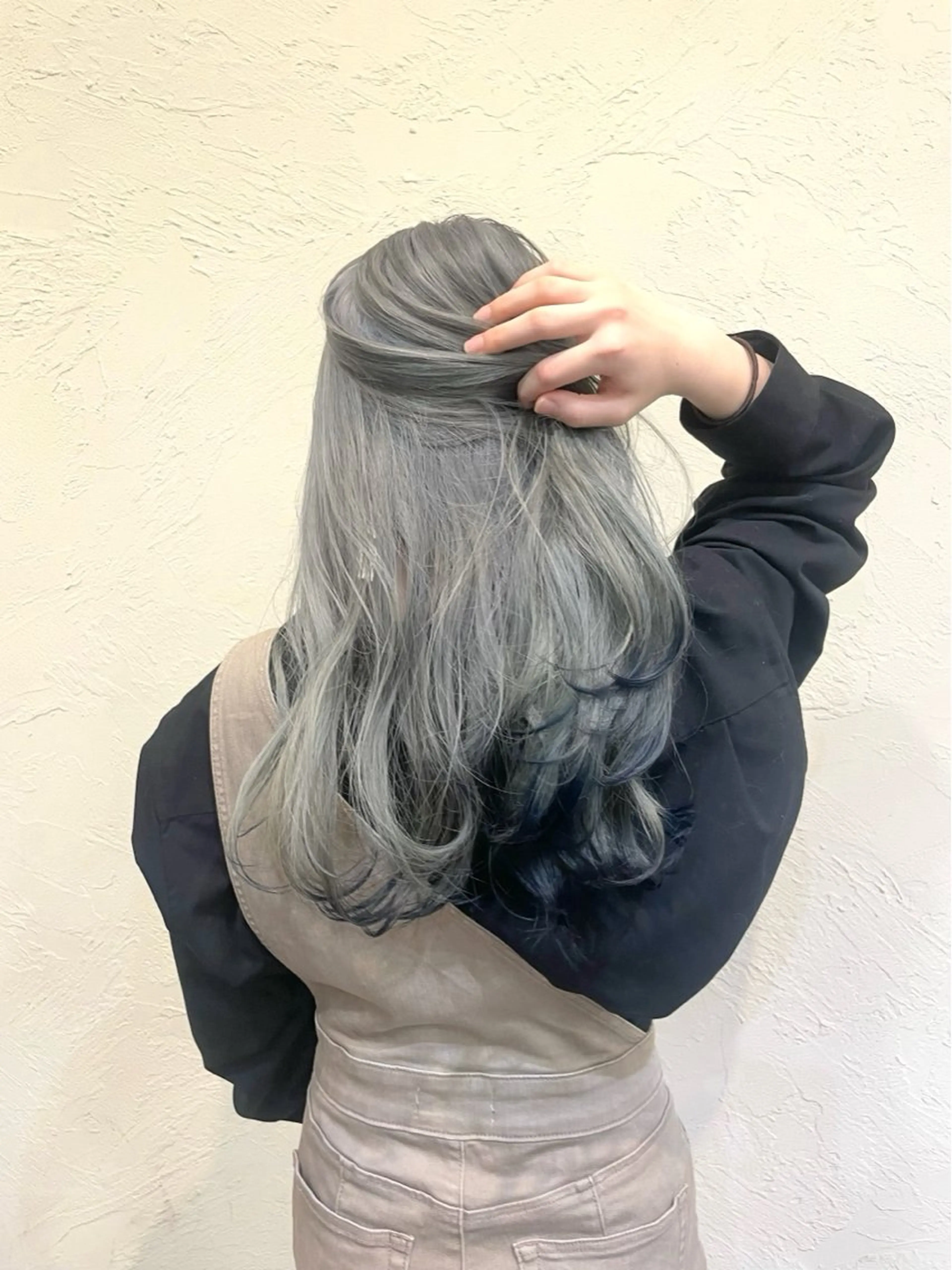 ロング カラー ヘアカラー ハイトーン/デザイン カラー/るいのヘアスタイル