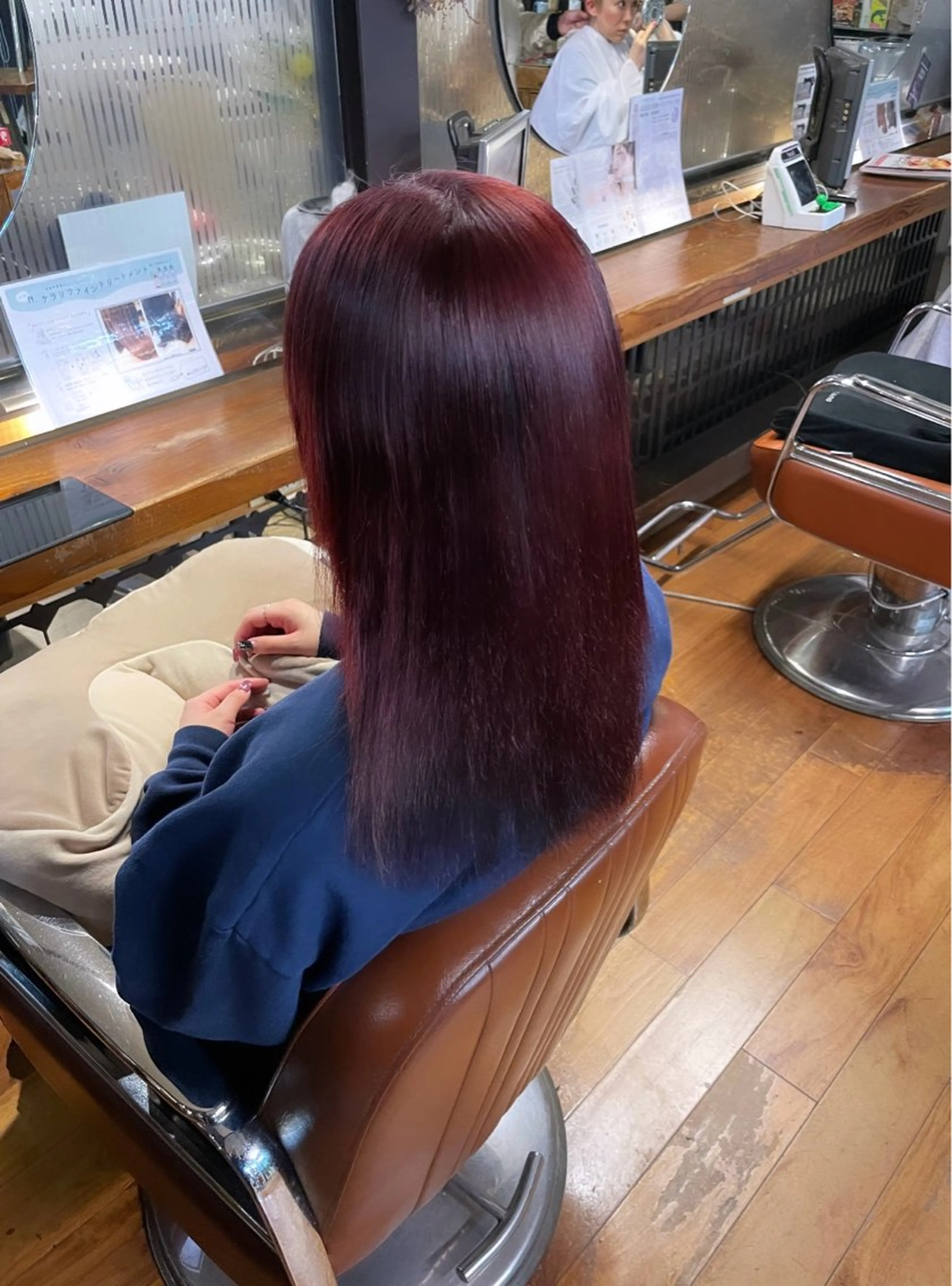 ミディアム カラー レッドカラー ayaka |トレンドヘアのヘアスタイル