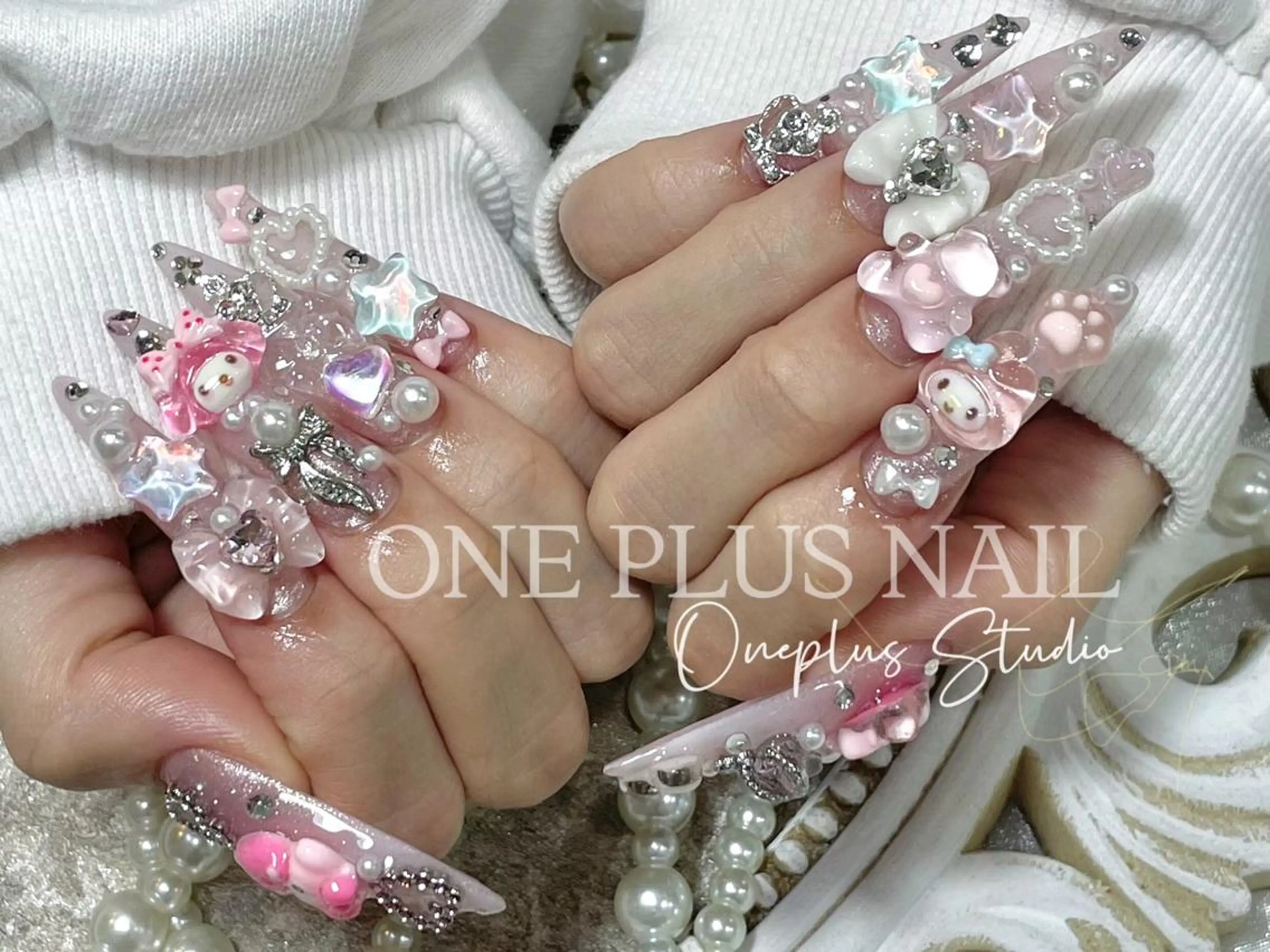 ネイル アートネイル オーロラネイル ガーリー キラキラネイル 韓国ネイル haruka 🧸のネイルデザイン