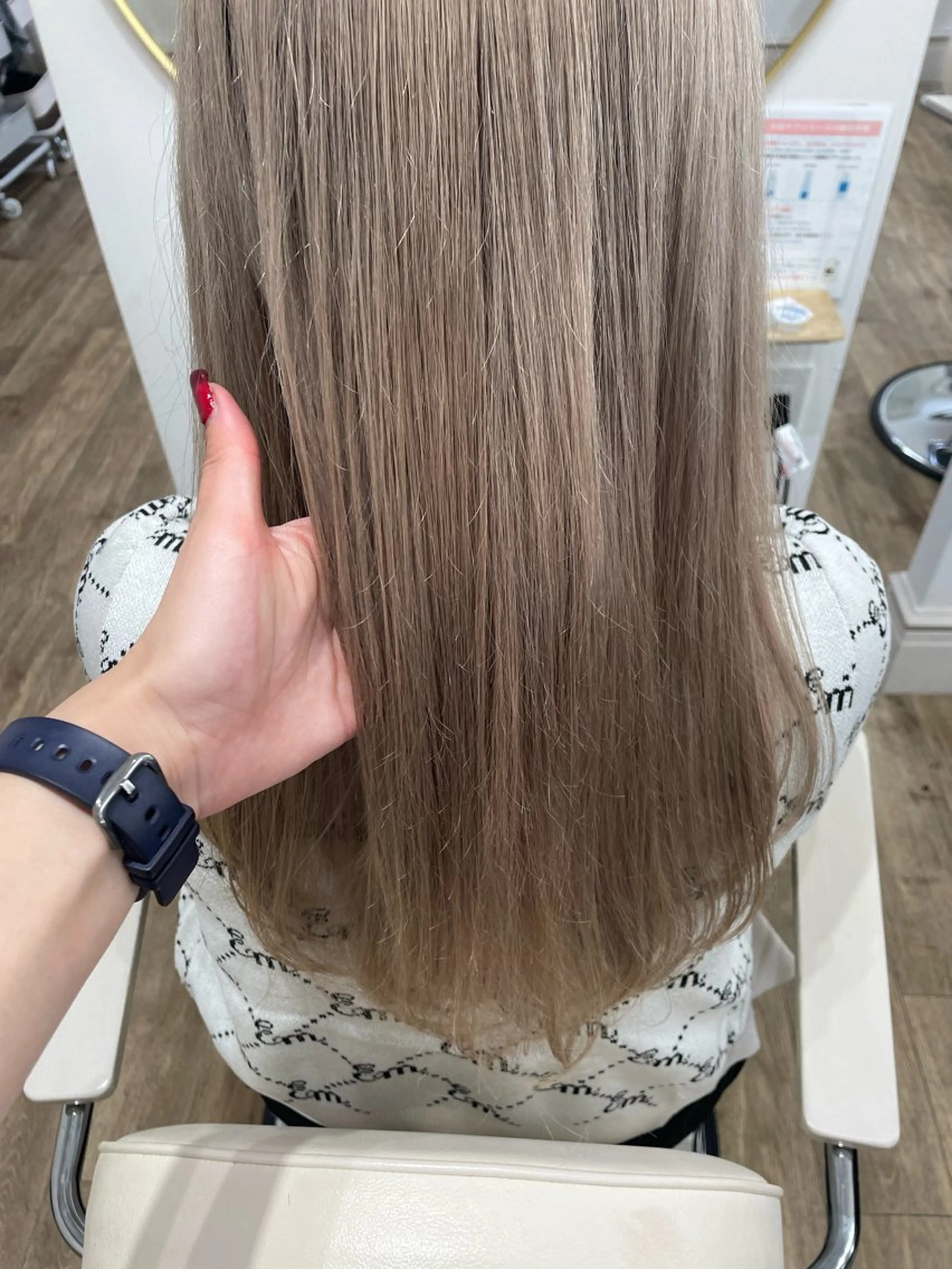 ロング ヘアカラー 🍒透明感カラー🍒 コトミのヘアスタイル