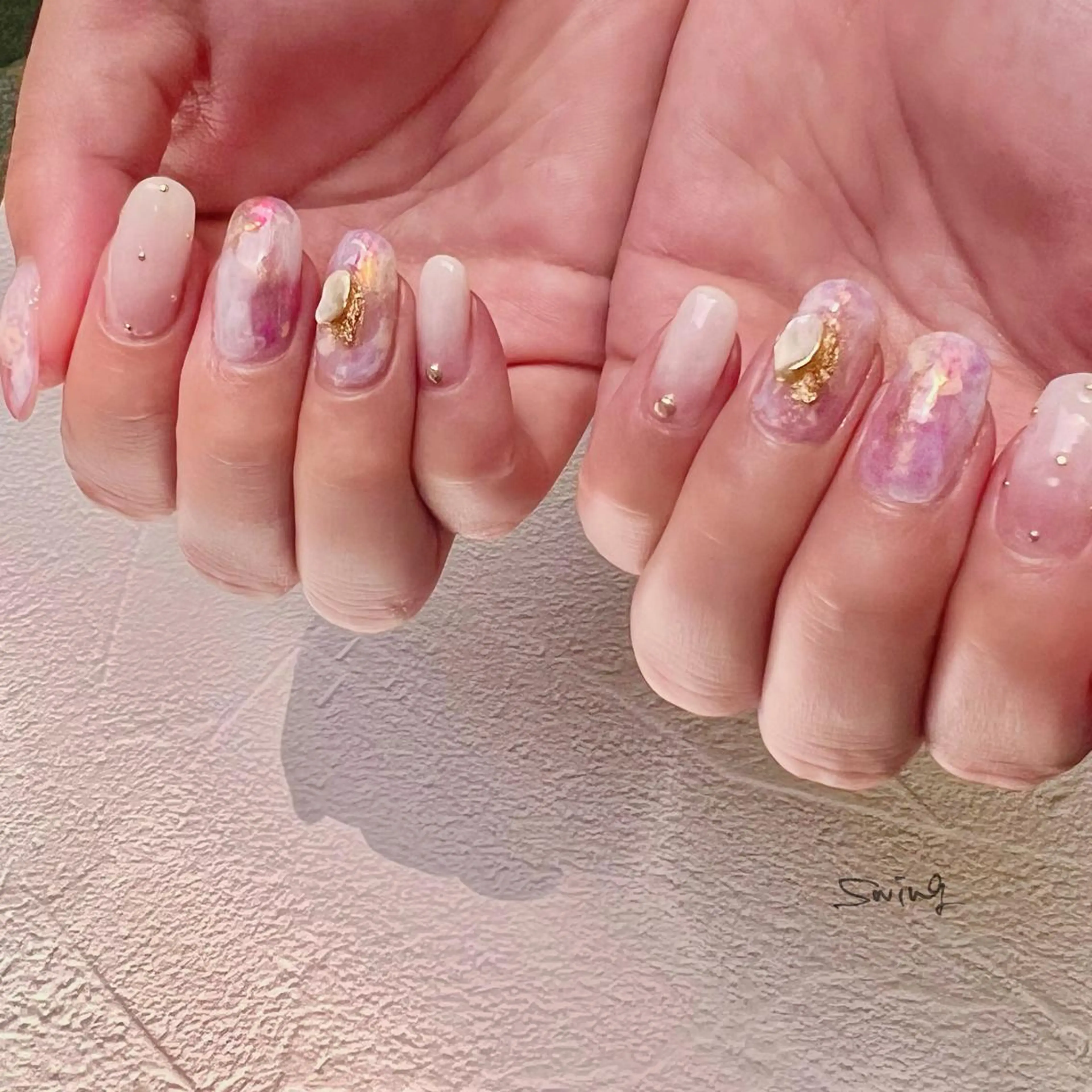 ネイル ニュアンスネイル SWING Nail Salon所属・Yoshida Takakoのネイルデザイン