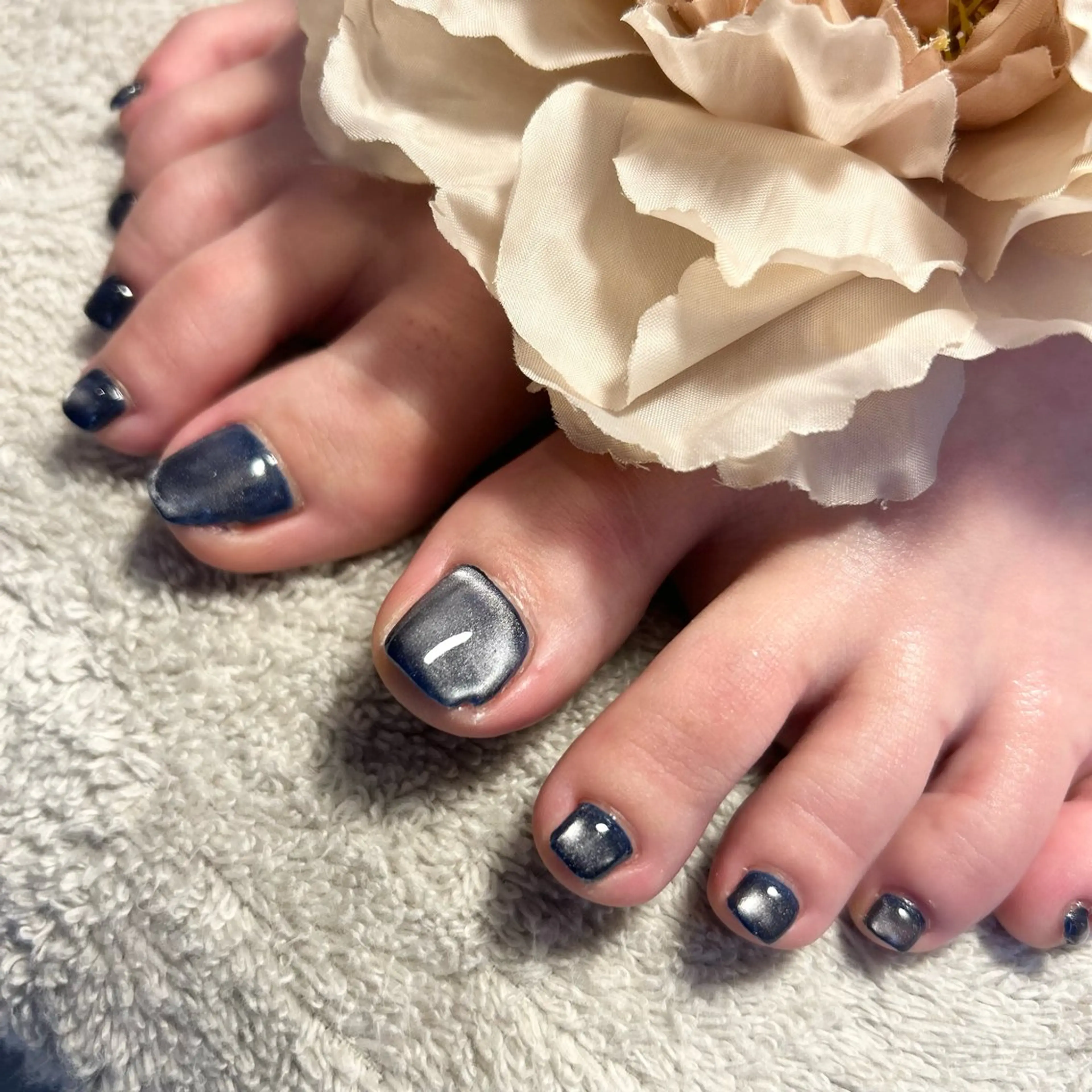 ネイル ネイビー フットネイル Lily nail所属・Lily nailのネイルデザイン