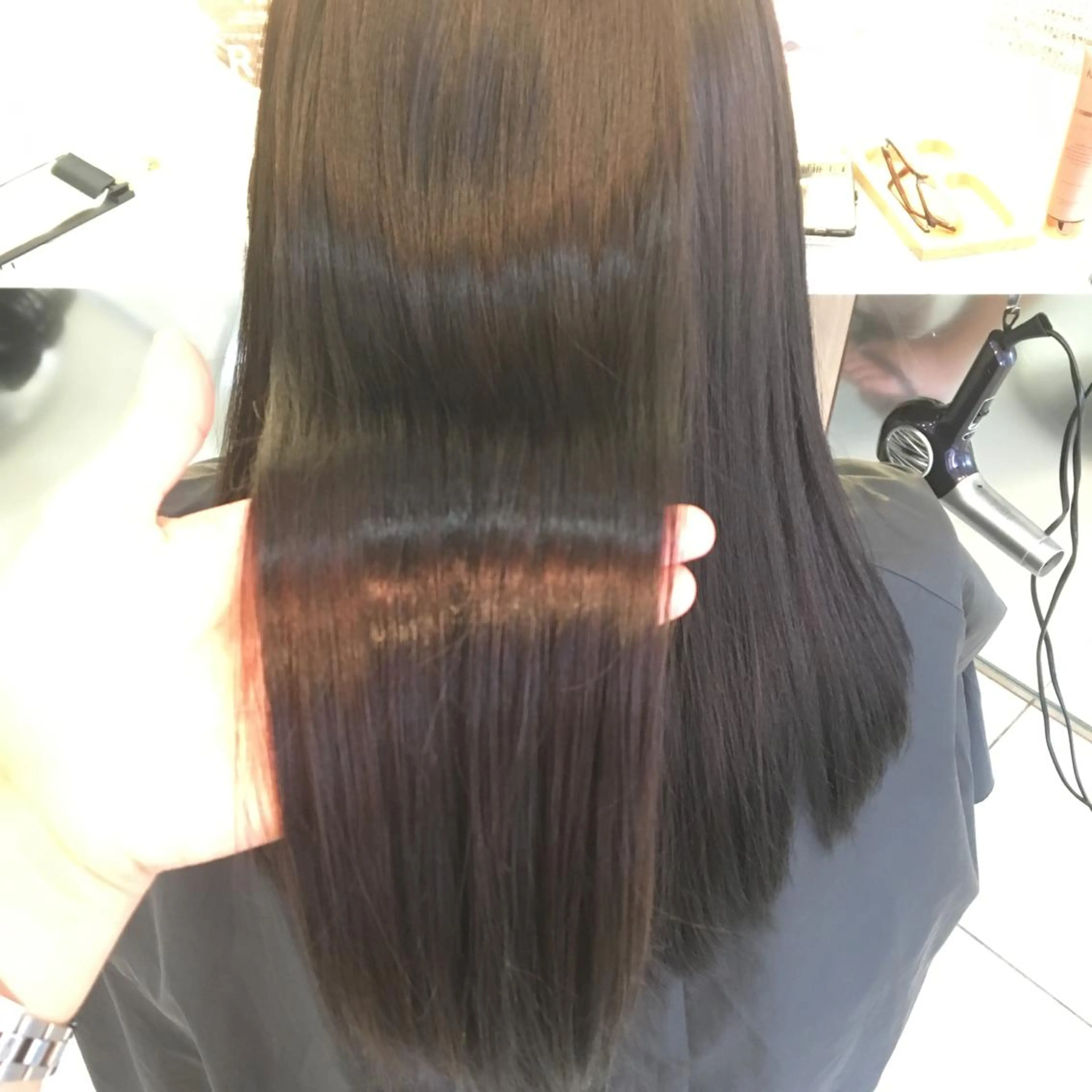 ロング カラー ブラウンカラー ダークブラウン カット 縮毛矯正 髪質改善 頭身浴/ 中田のヘアスタイル