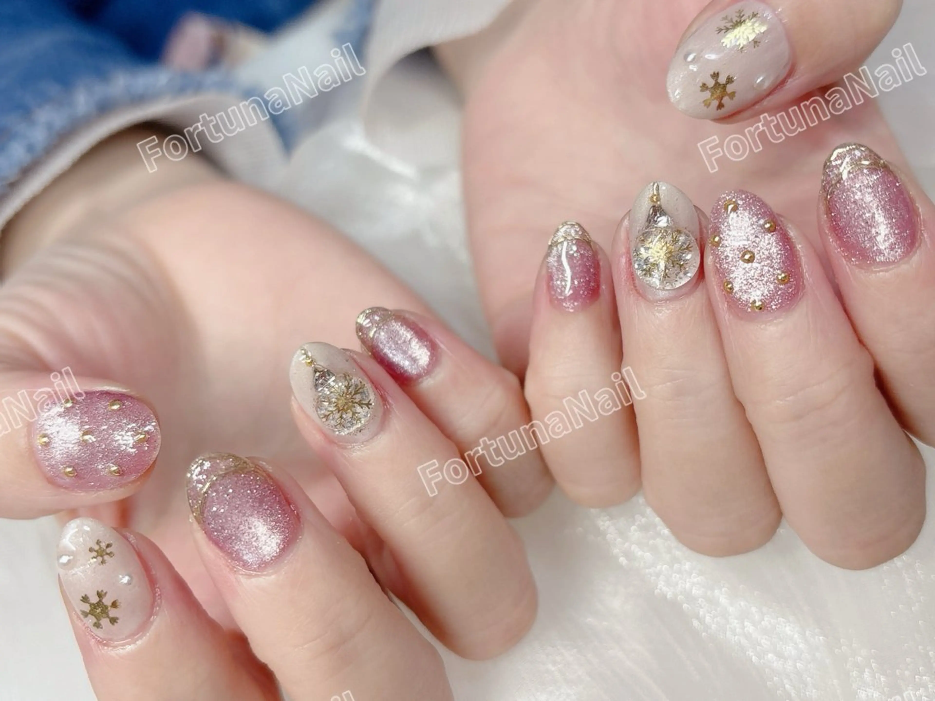ネイル 冬ネイル クリスマス ハンドネイル Nail •Head スパFortunaのネイルデザイン