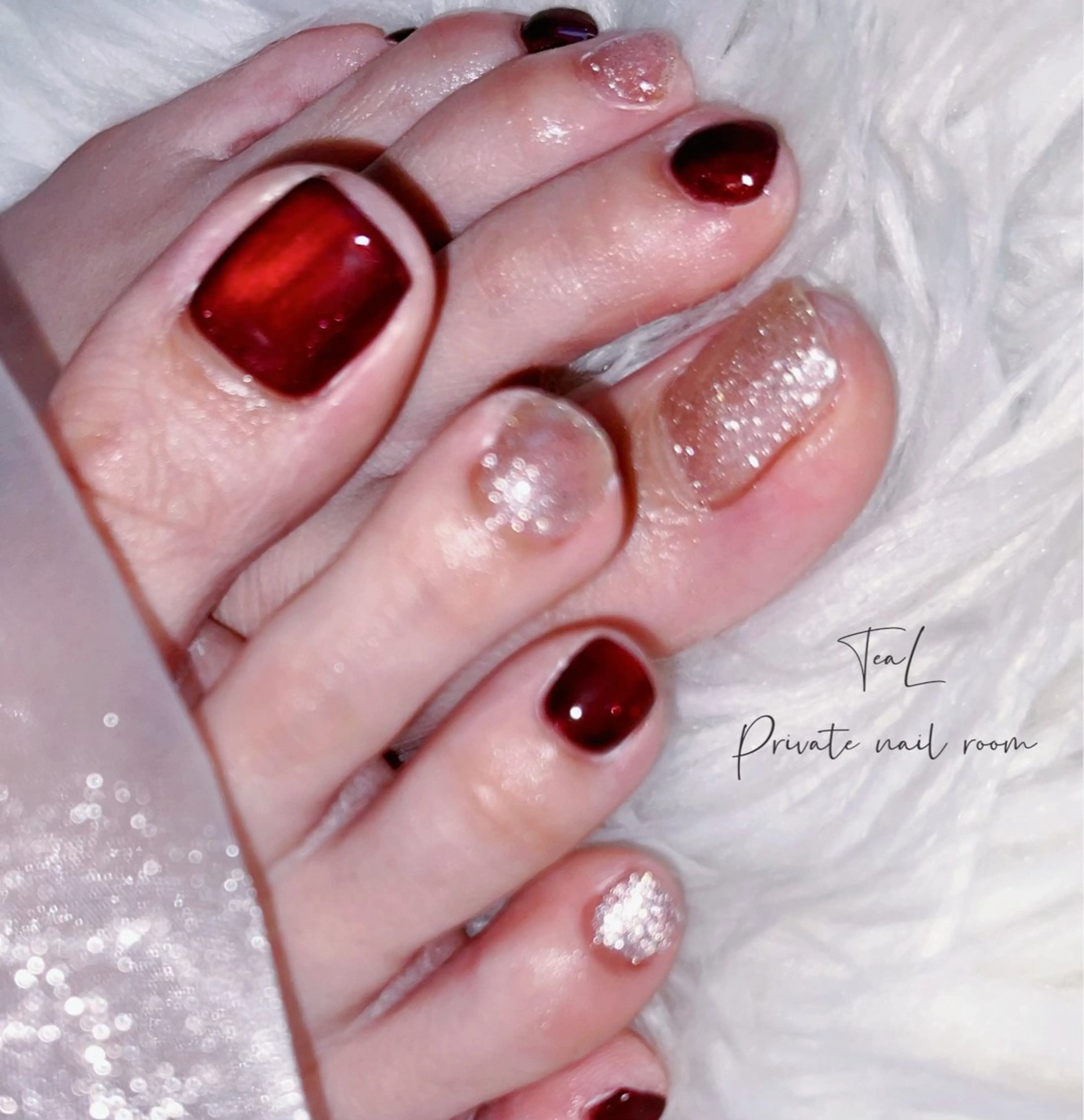 ネイル ボルドー フットネイル マグネットネイル フットネイル TeaL nailのネイルデザイン