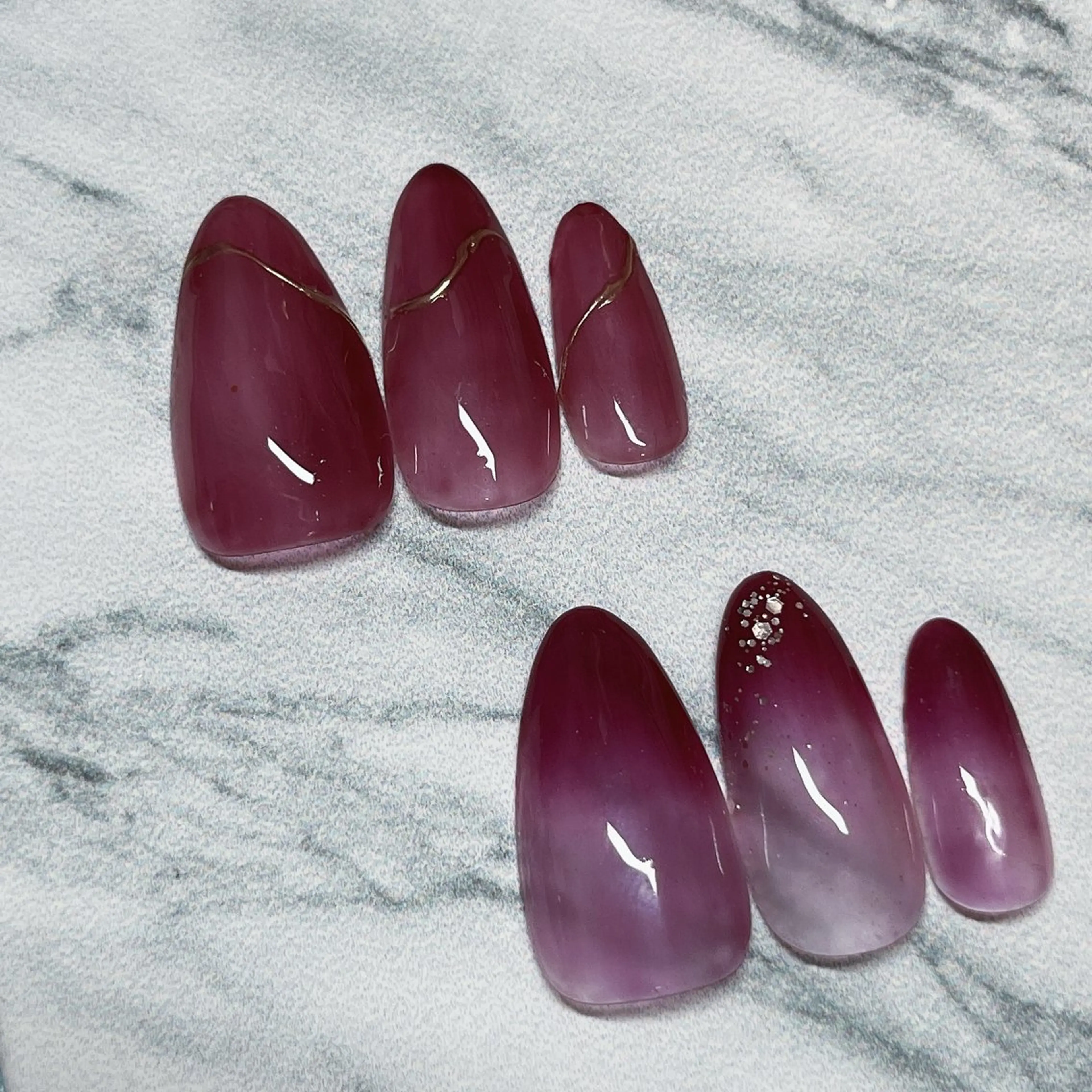 ネイル ボルドー ゴールド パープル 赤色 ハンドネイル Ciel by Saki所属・N. Sakiのネイルデザイン