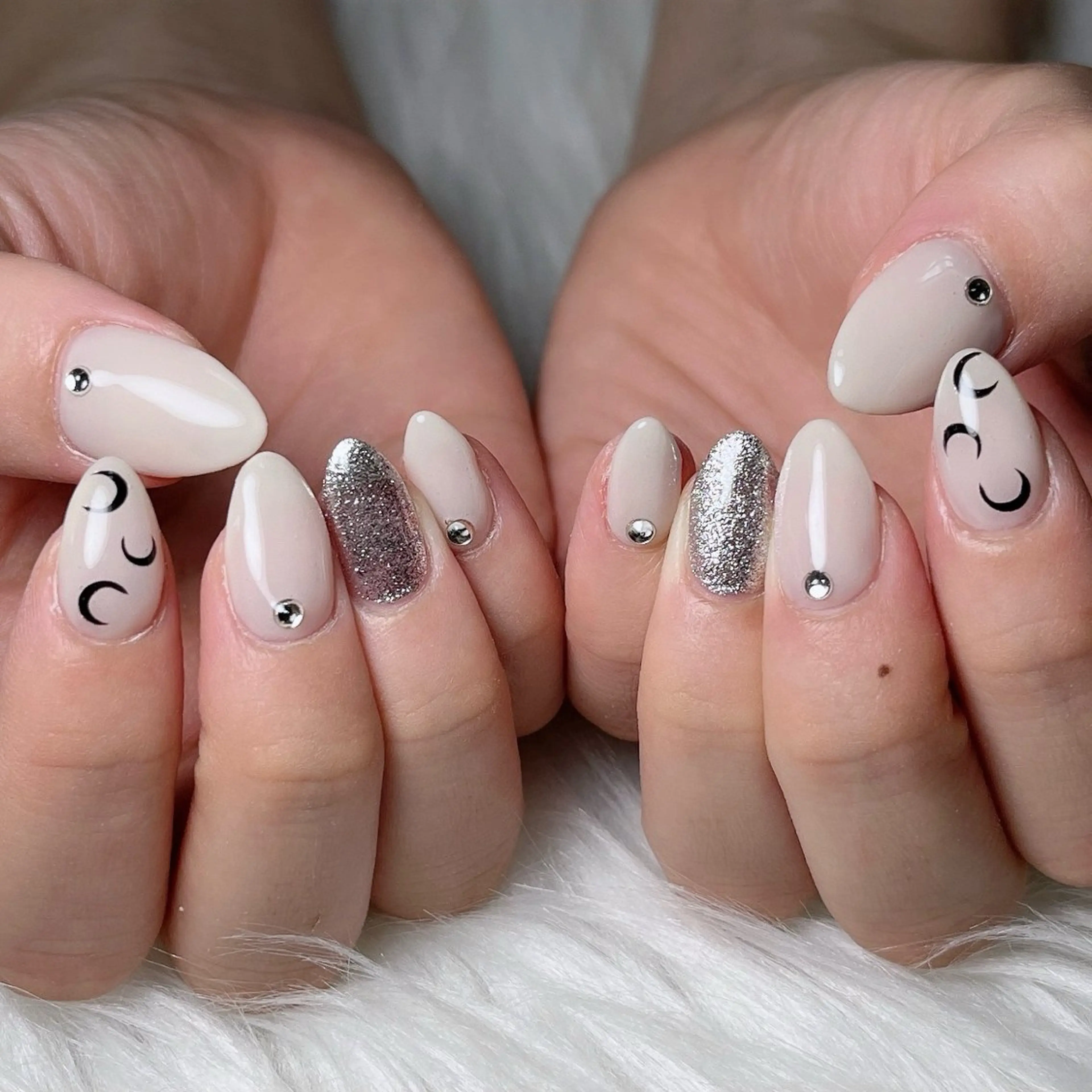 ネイル 韓国ネイル ラメ(グリッター) 持ち込み ハンドネイル 🐕‍🦺Yappy 💗A-tanのネイルデザイン