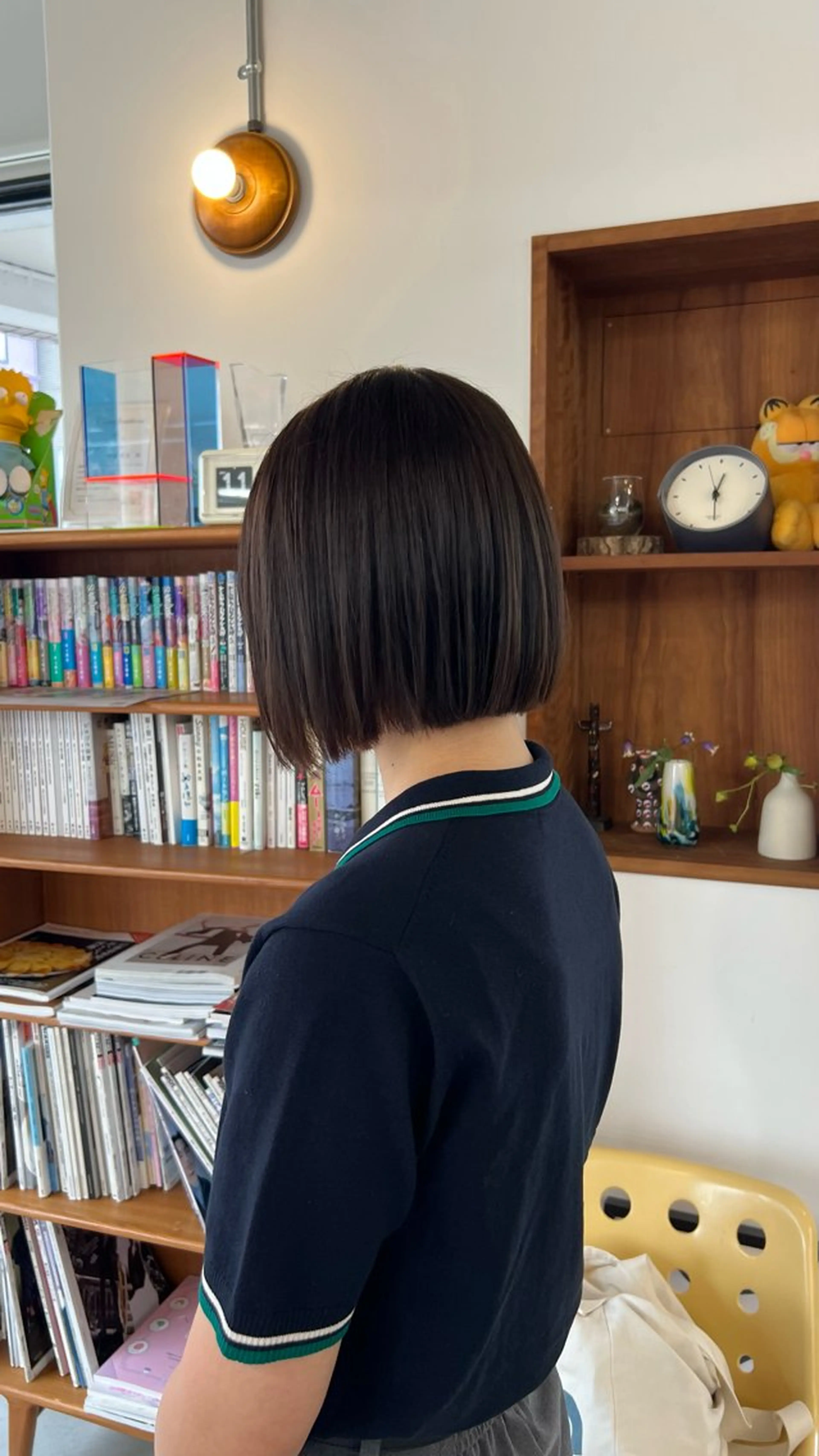 ショート ボブ カット 石川 実咲のヘアスタイル