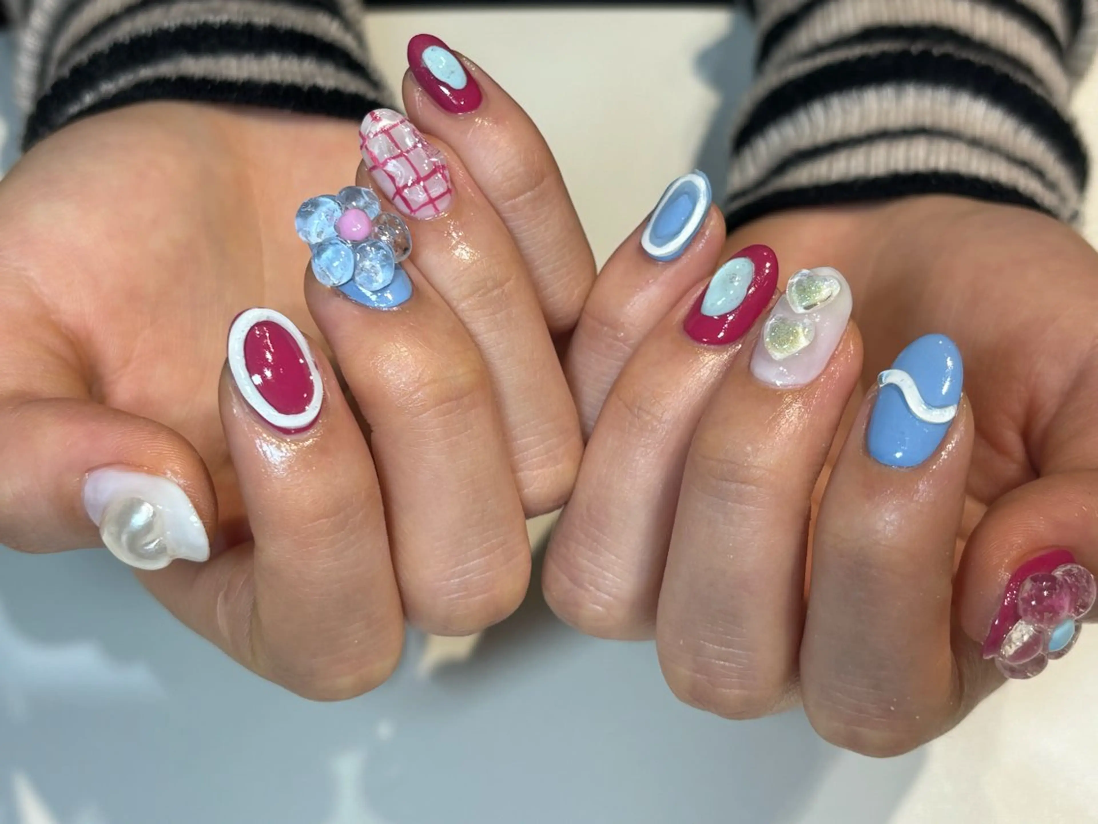 ネイル フットネイル フレンチネイル ジェルネイル グラデーション マグネットネイル ハンドネイル ヘアー.ネイル二刀流 misa🫧のヘアスタイル