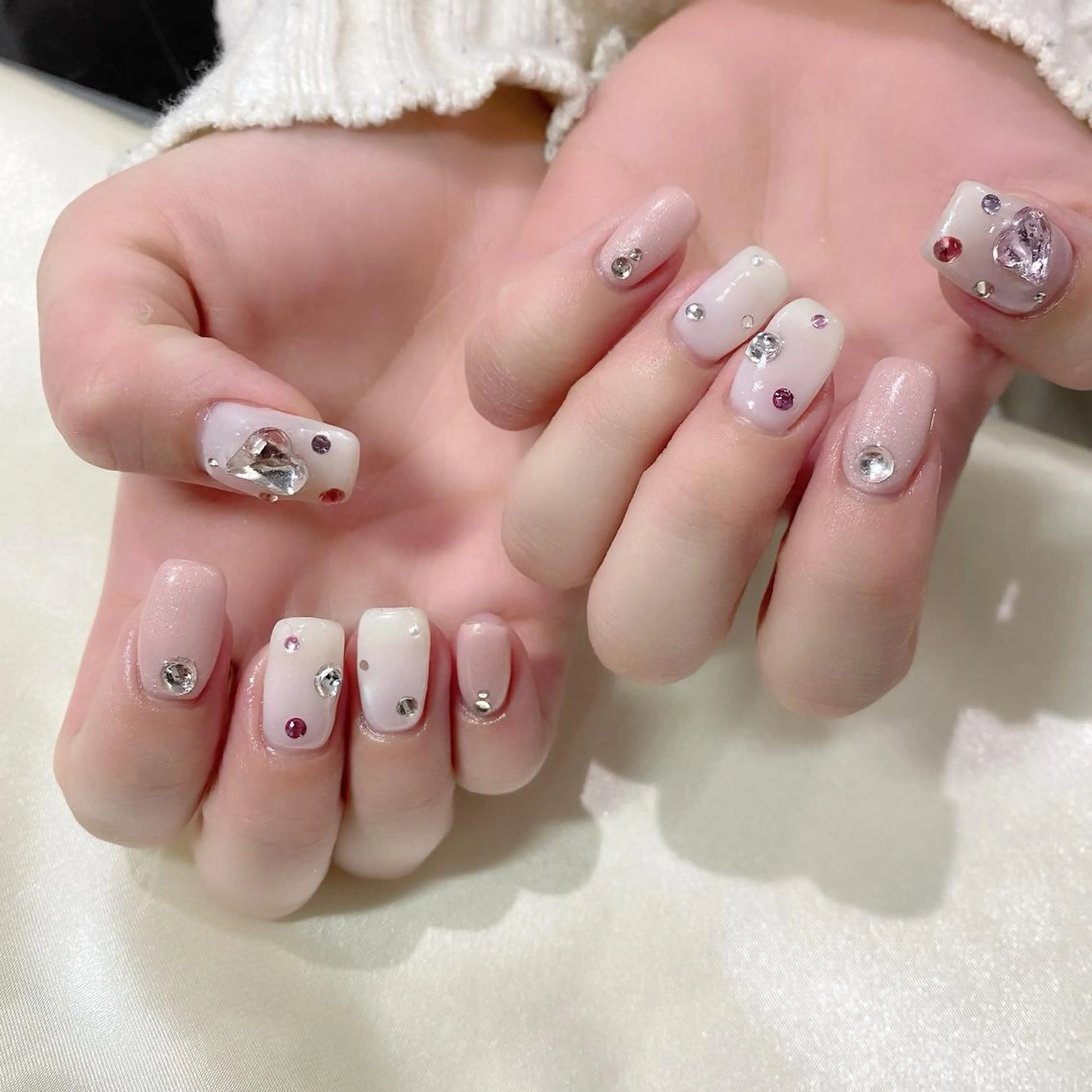 ネイル スクエアネイル ホワイト 冬ネイル ハンドネイル Salon Ｋのネイルデザイン