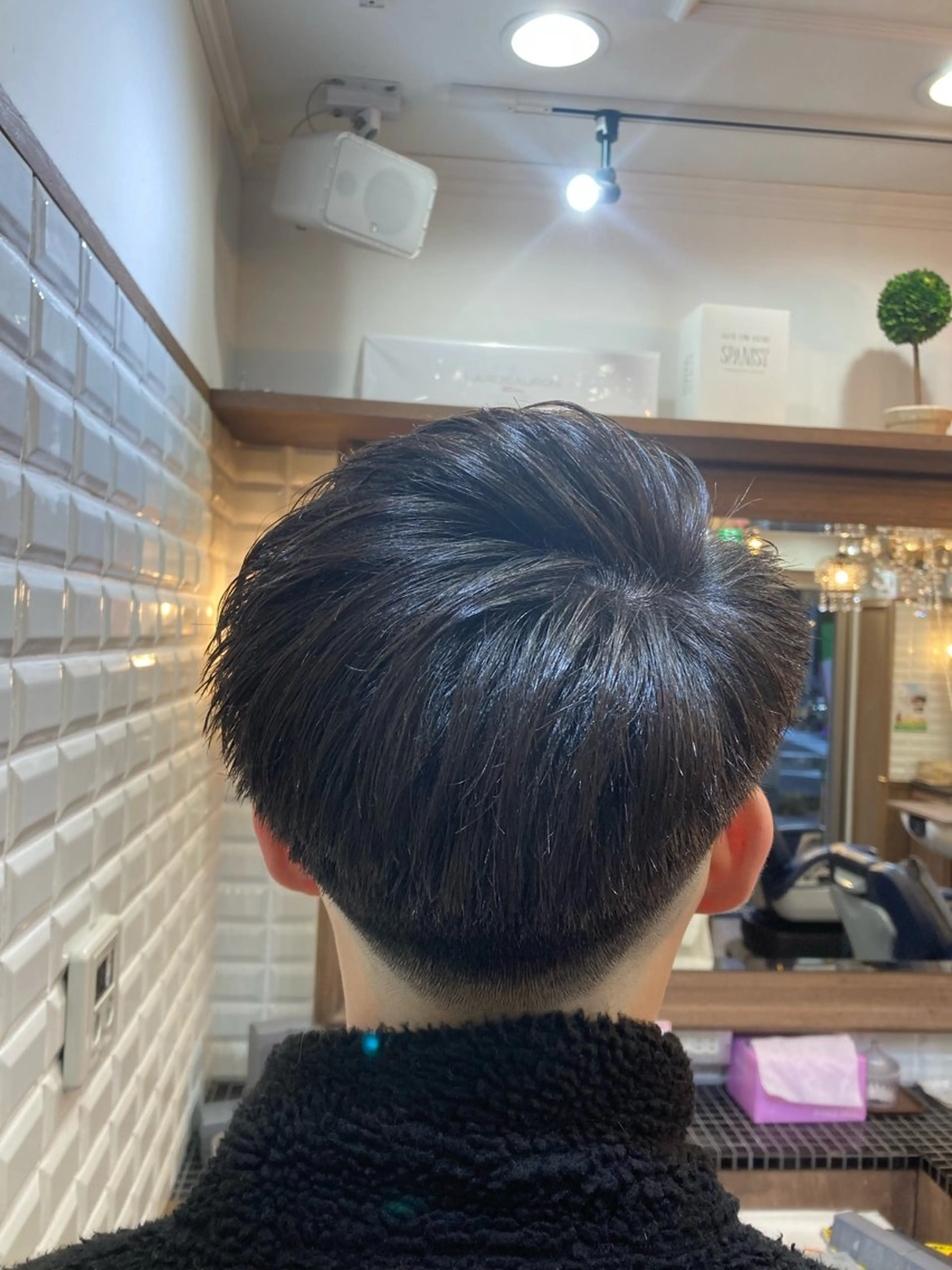 ショート メンズ フェードカット スキンフェード カット トリートメント ルピナス中田店長 山口大地のヘアスタイル