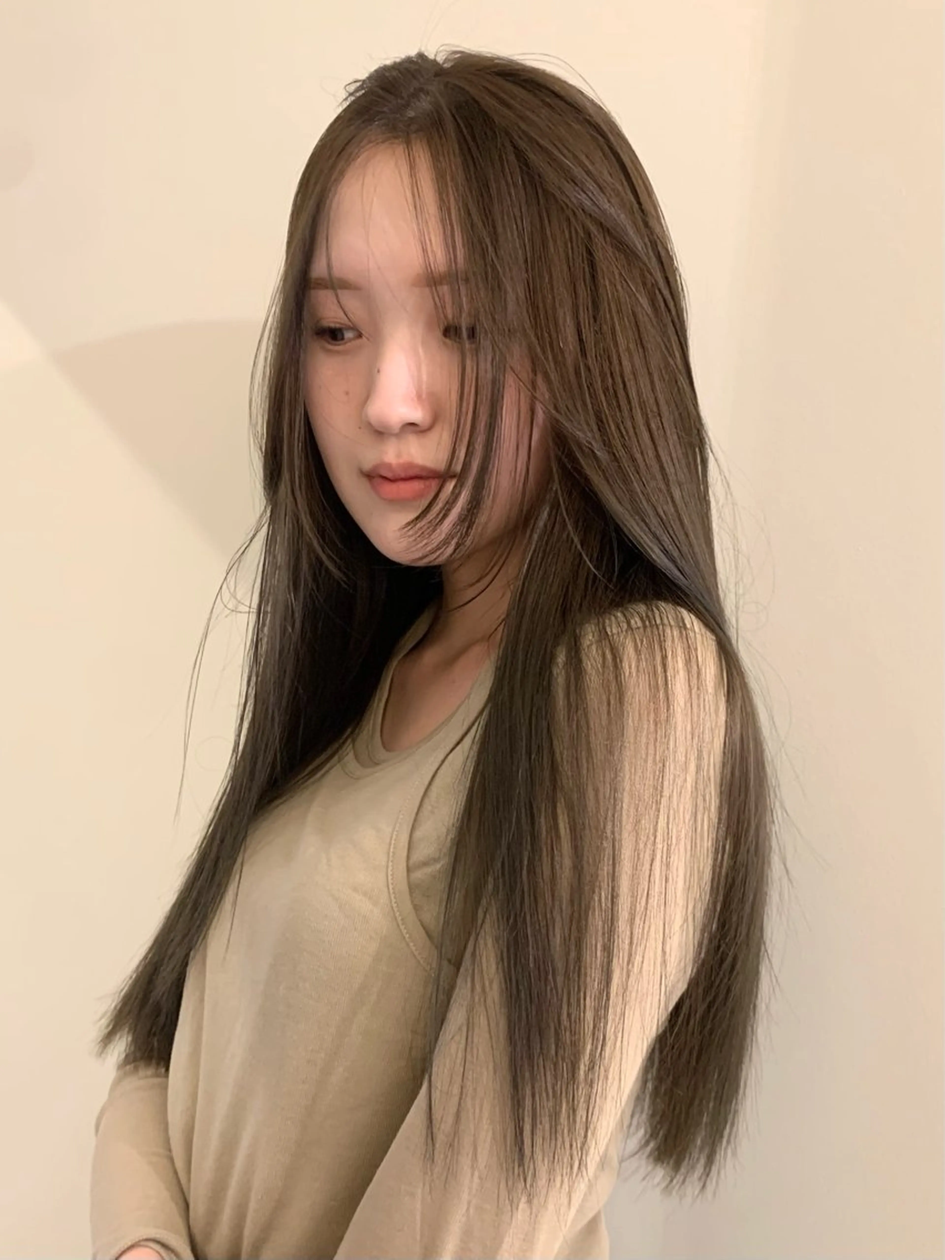 ロング カラー ベージュカラー ブリーチ ダブルカラー ブリーチなしカラー ヘアカラー 落合希 Olivebeigeのヘアスタイル