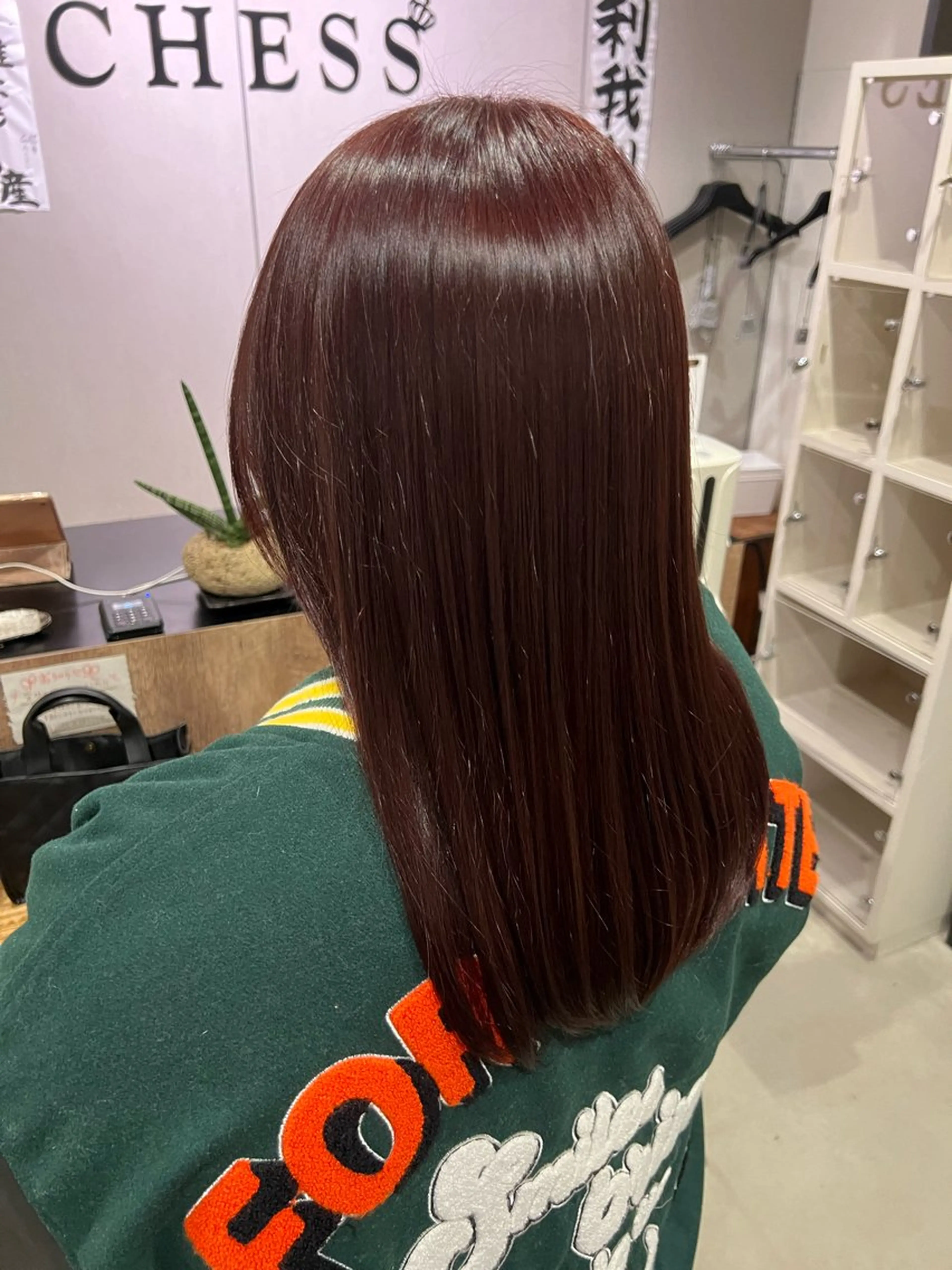 セミロング カラー レッドカラー ヘアカラー 上野台 彩加のヘアスタイル