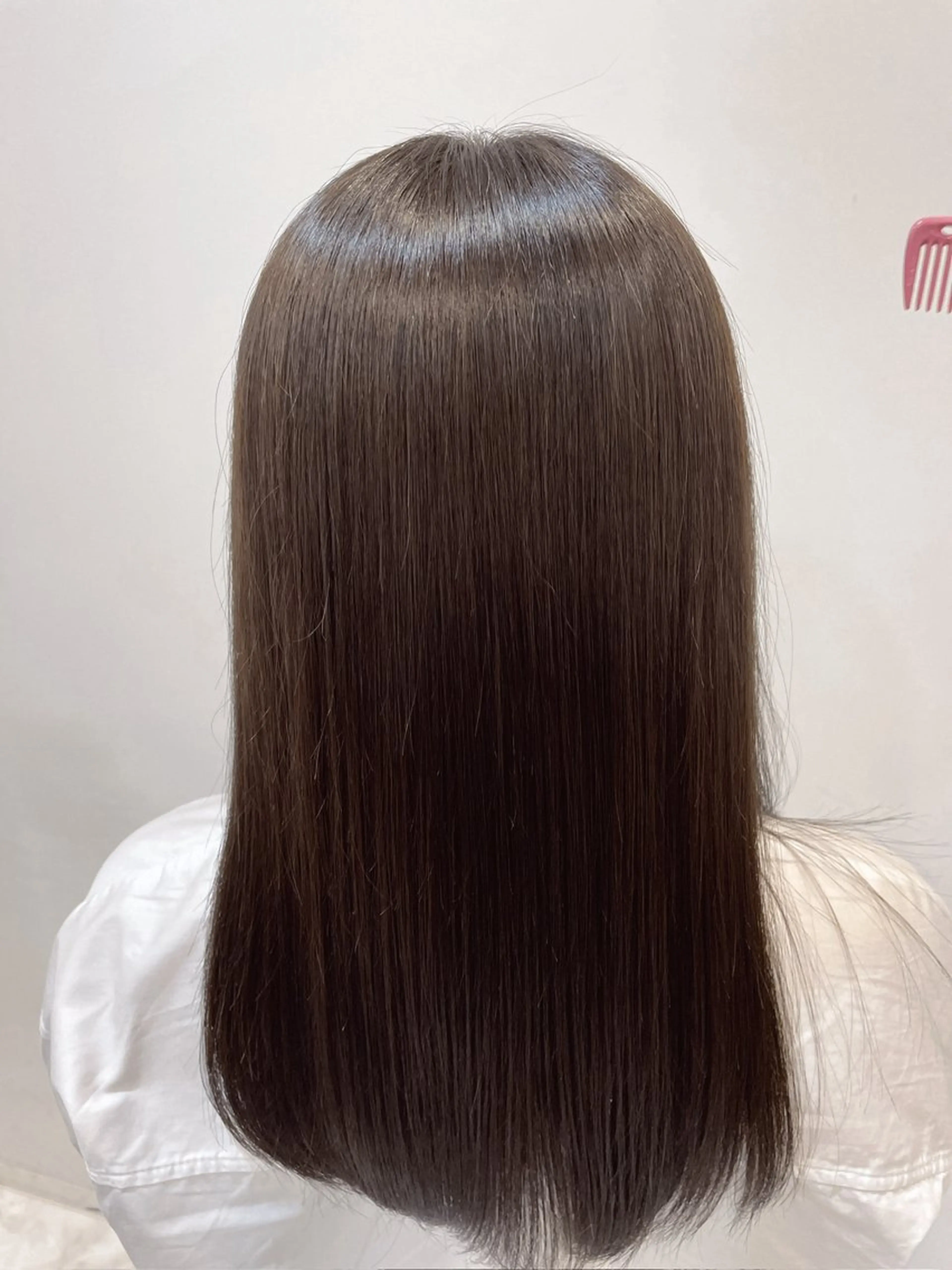 カラー Riku 韓国風レイヤーカットのヘアスタイル