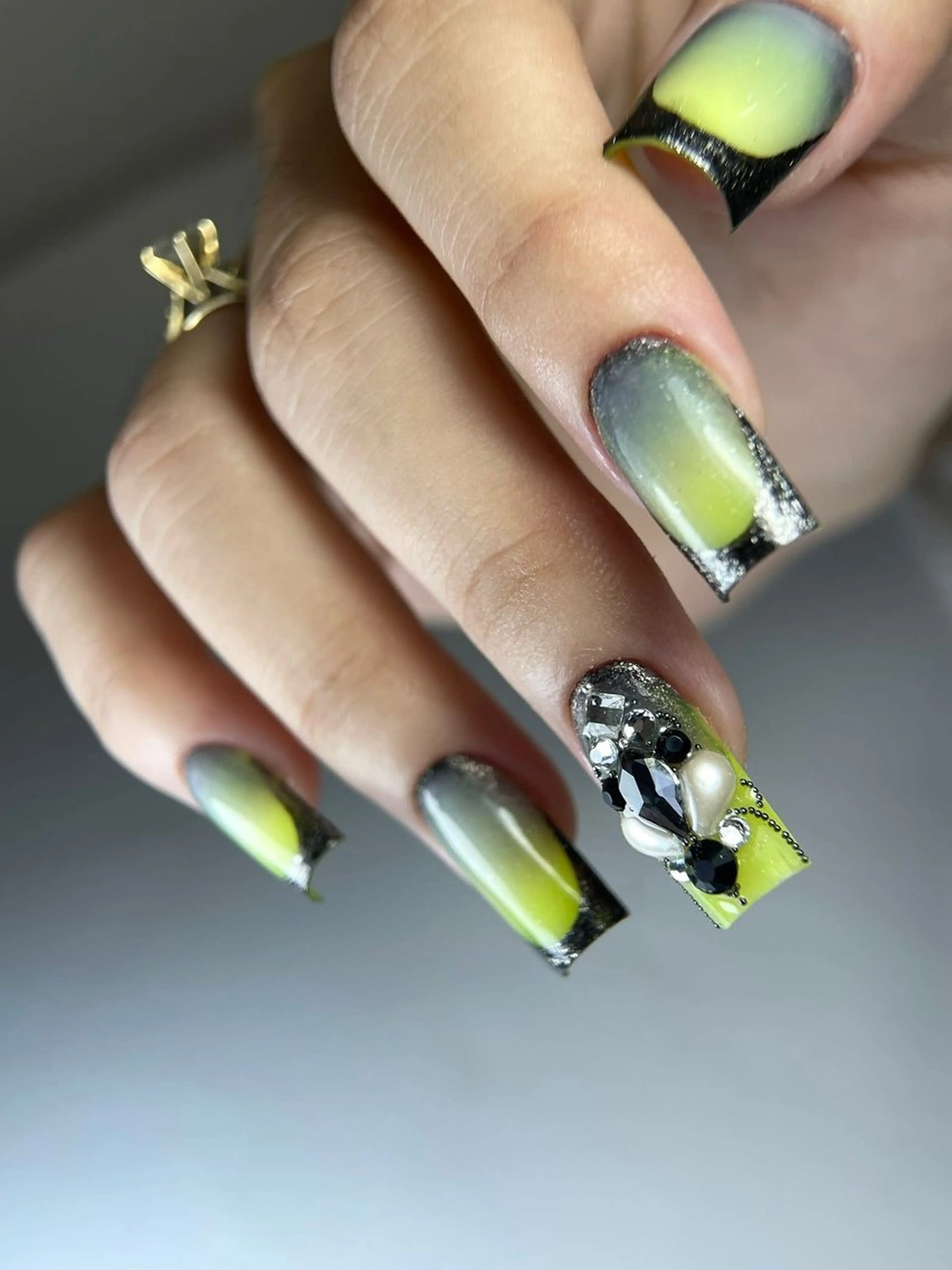 ネイル Hana✴︎ Labon Artのネイルデザイン