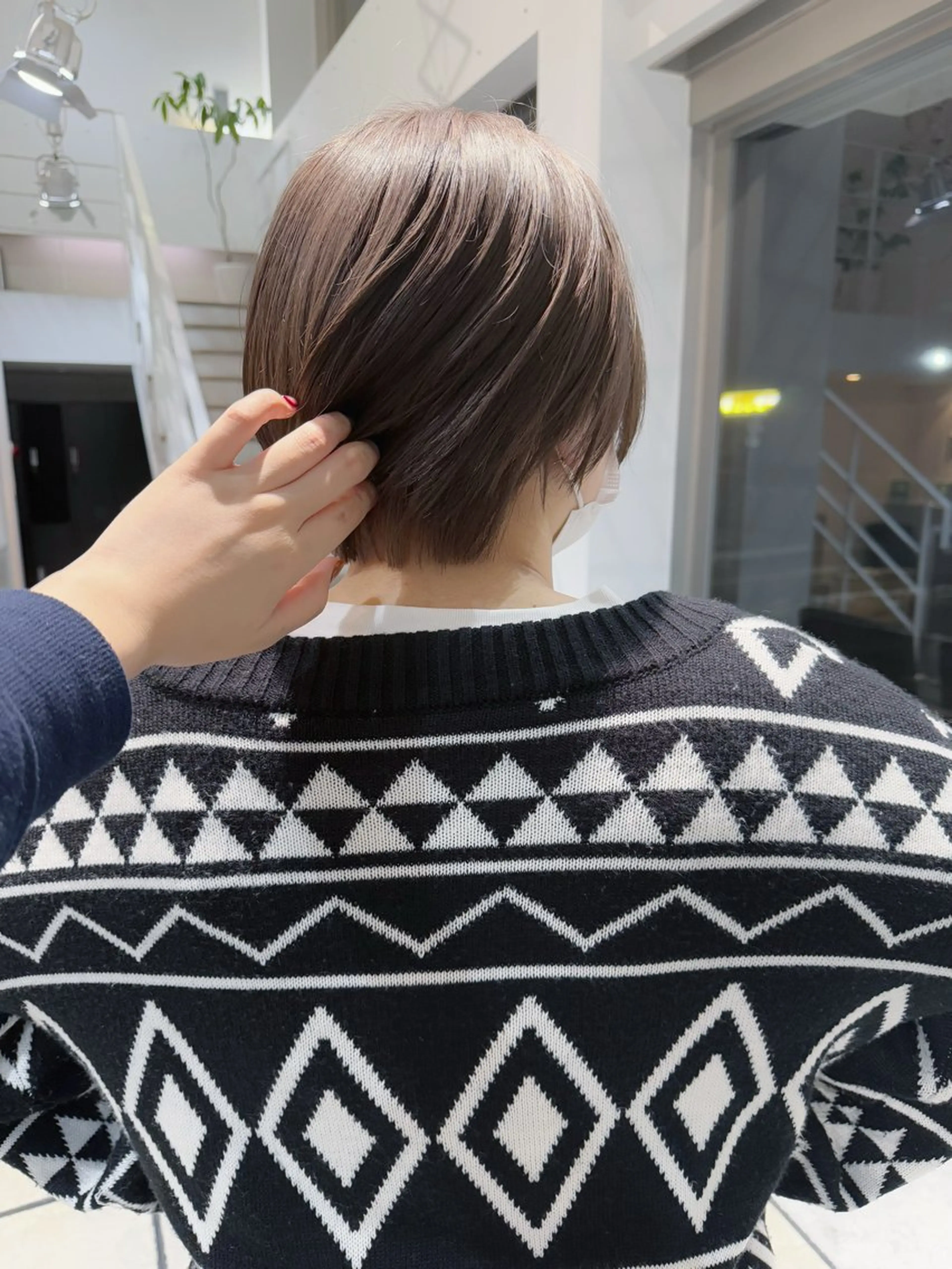 ショート カラー ベージュカラー HEDI所属・野林 夏帆のヘアスタイル