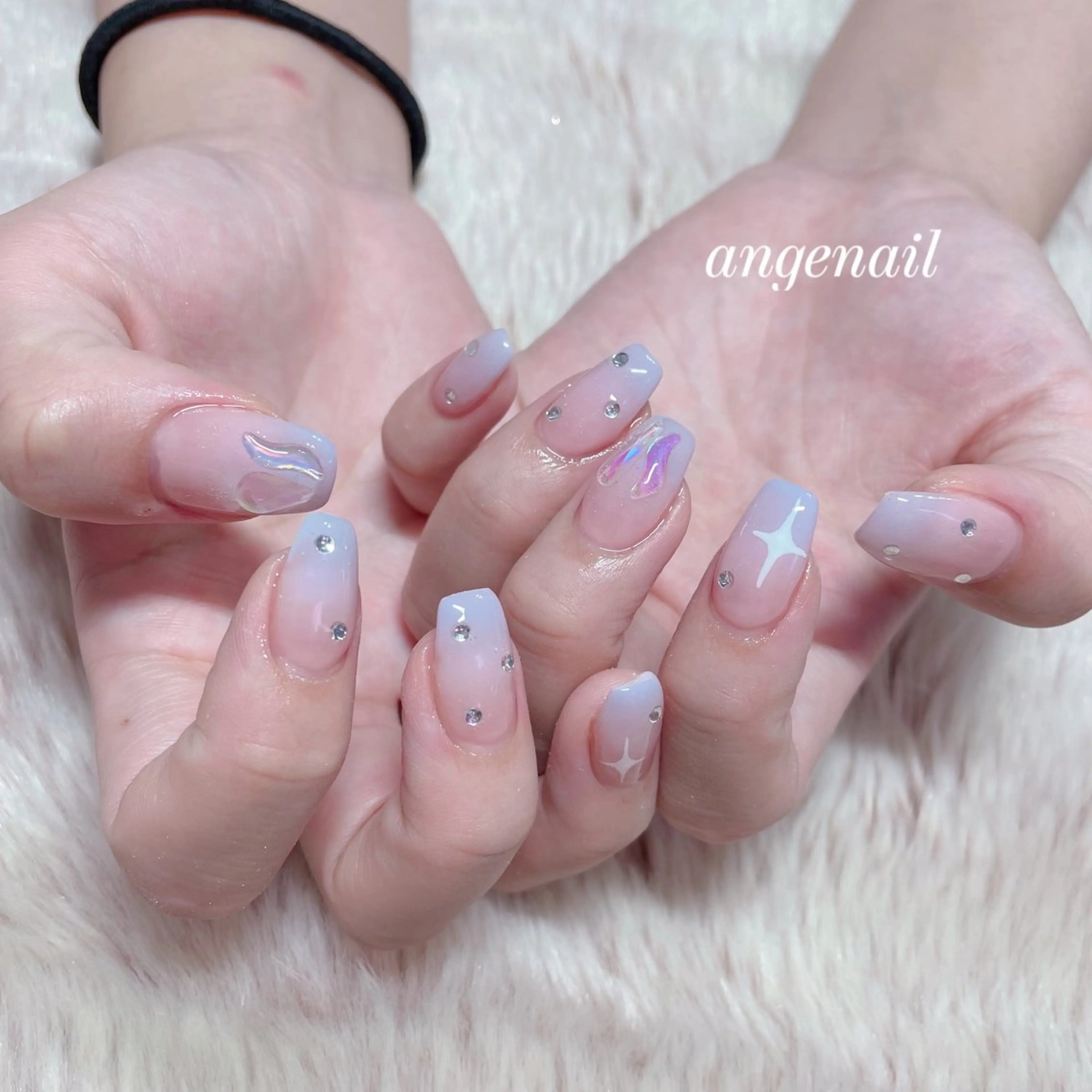 ネイル ハンドネイル オーナーネイリスト MAKIのネイルデザイン